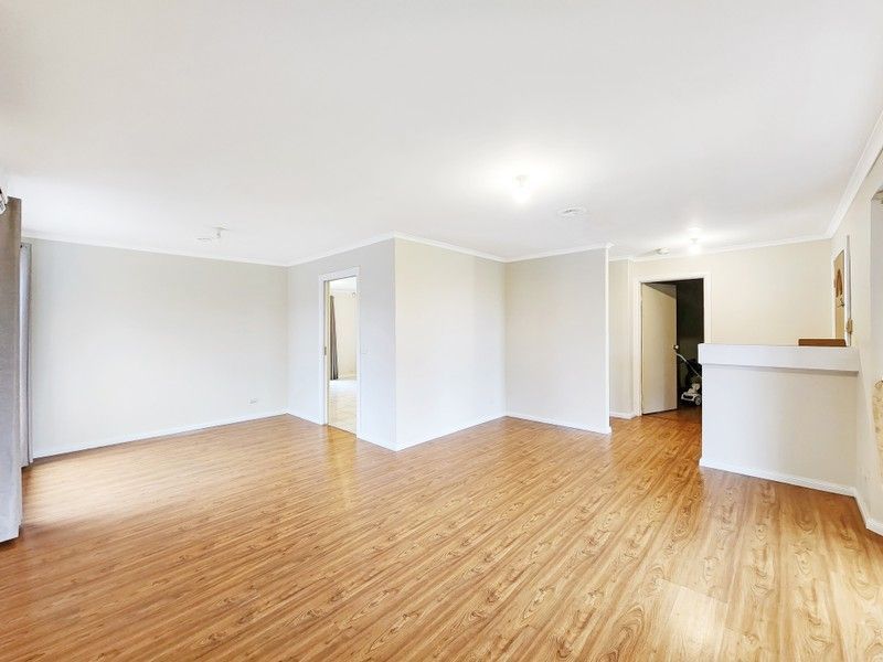 25 Coolabah Crescent — photo 4 of 15