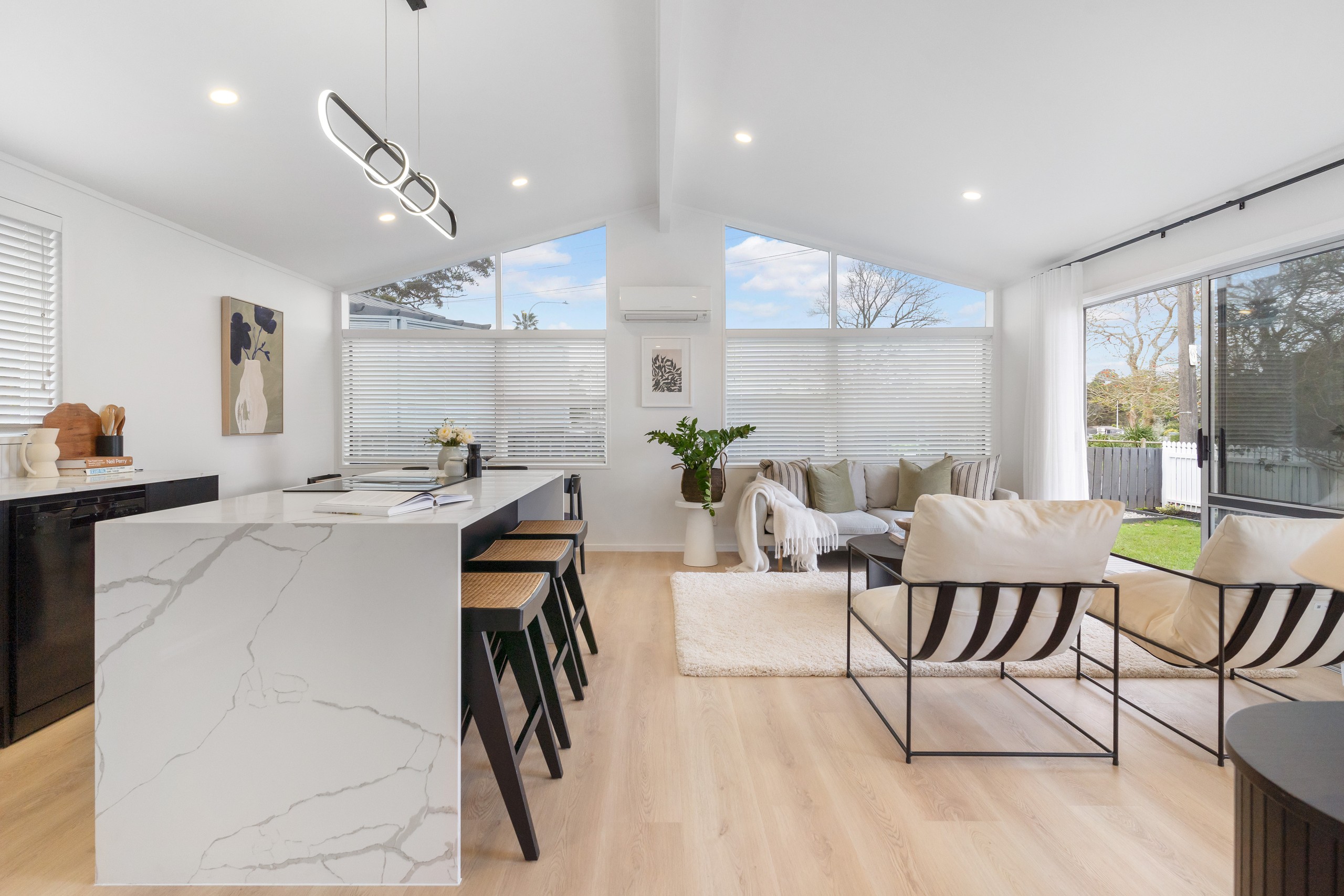 1/2 Barron Drive, Green Bay, Waitakere City