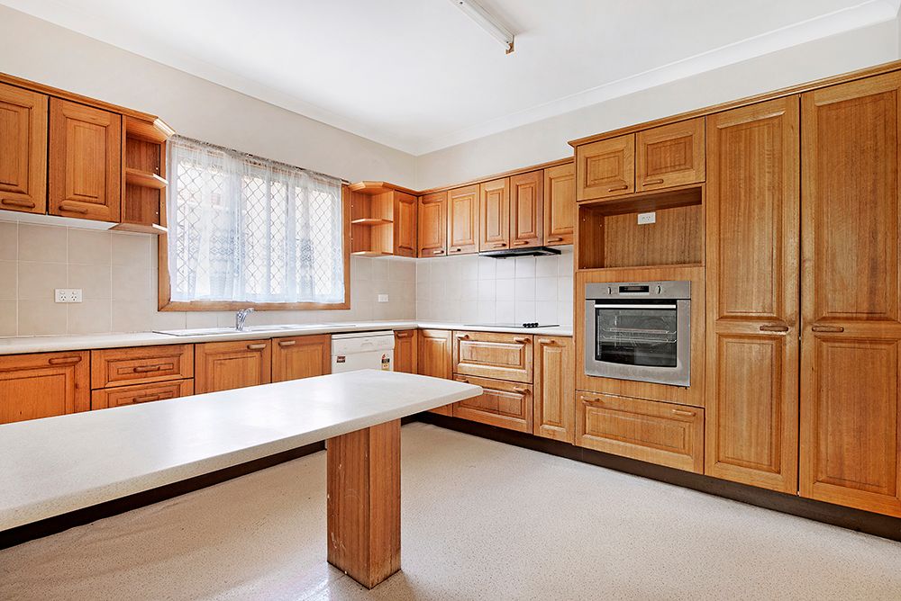 12 Booligal Street, Carina, QLD 4152