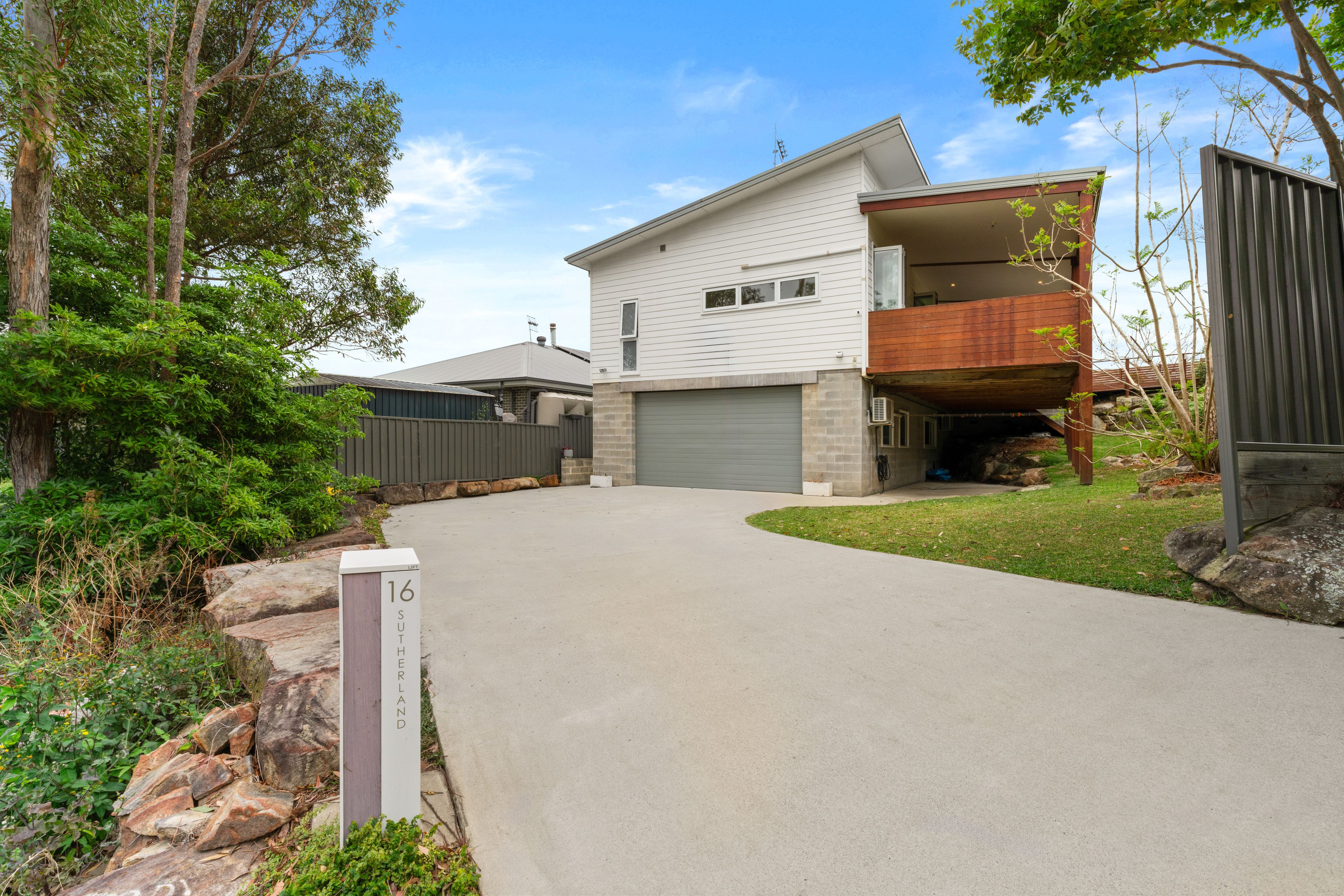 16 Sutherland Drive, North Nowra, NSW 2541