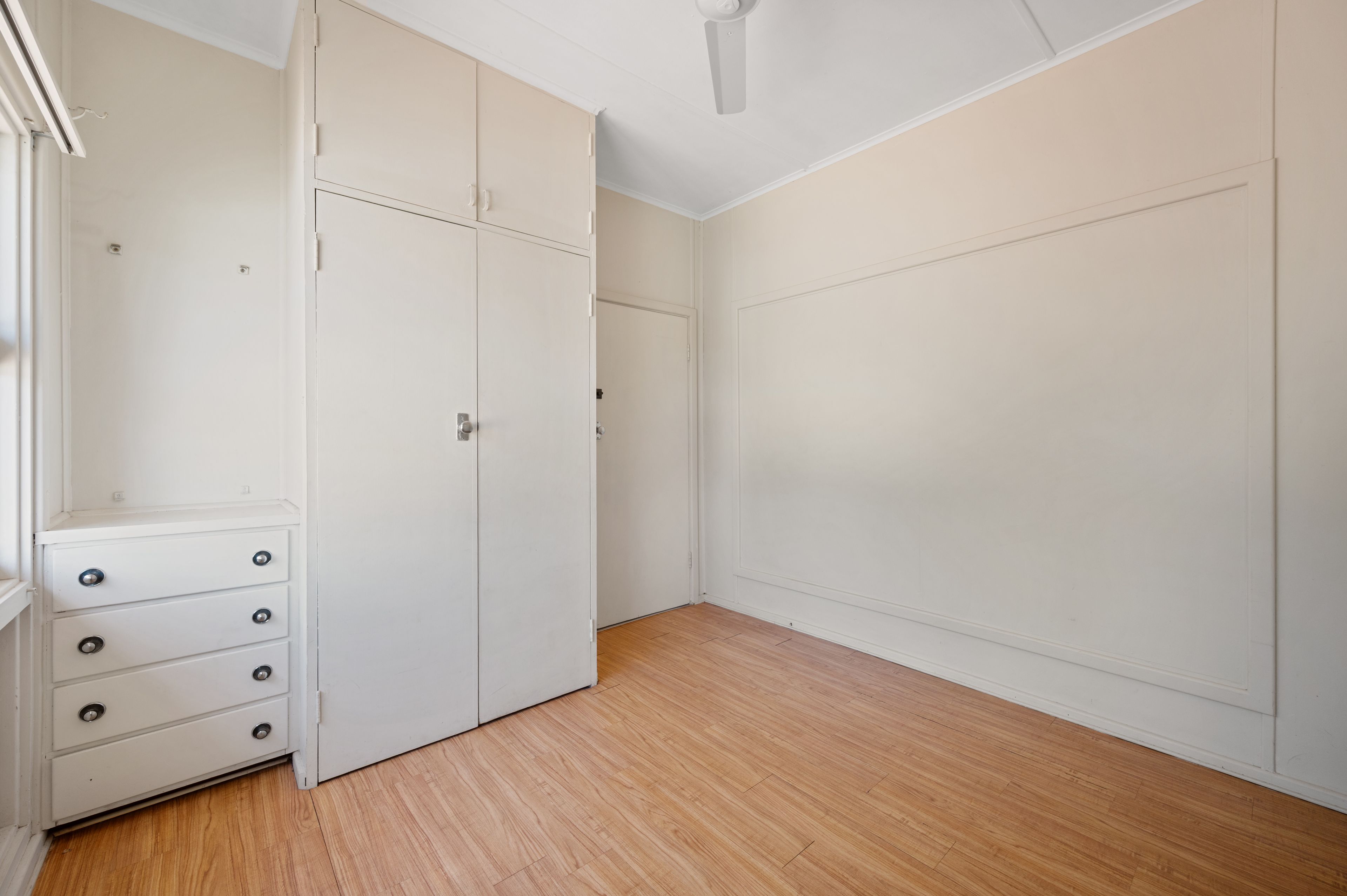 38 Pedlar Street — photo 14 of 29