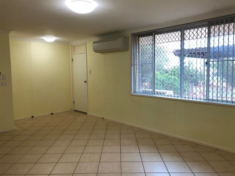 17 Forrest Crescent, Dampier, WA 6713