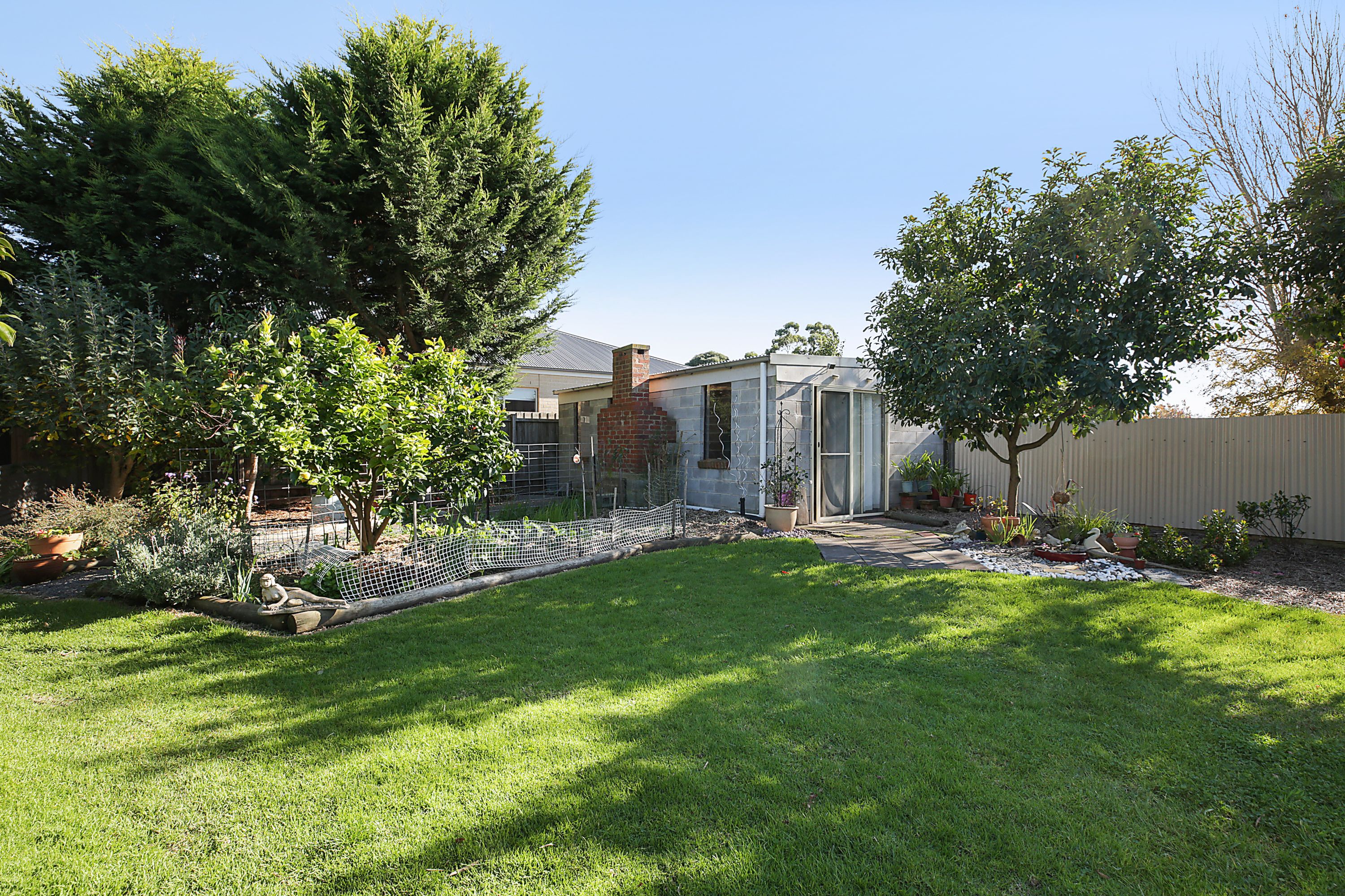 15 Edward Street — photo 23 of 24