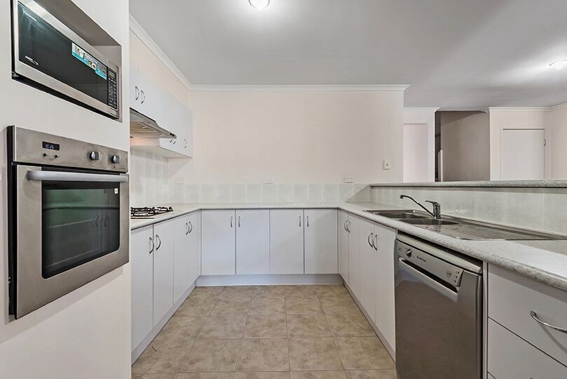 16 Scarlet Drive, Bundoora, VIC 3083