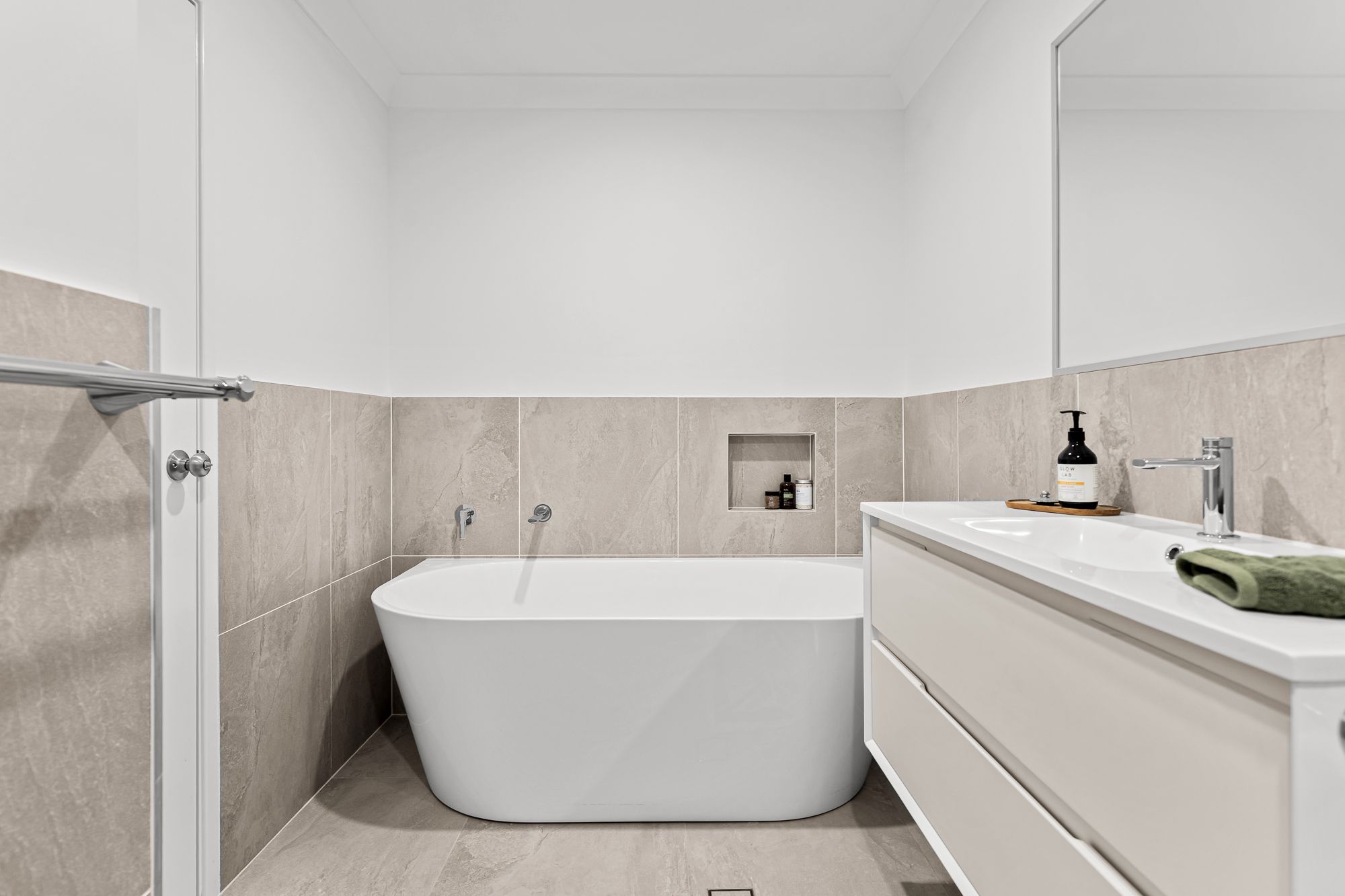47/14 Cavill Place — photo 19 of 30