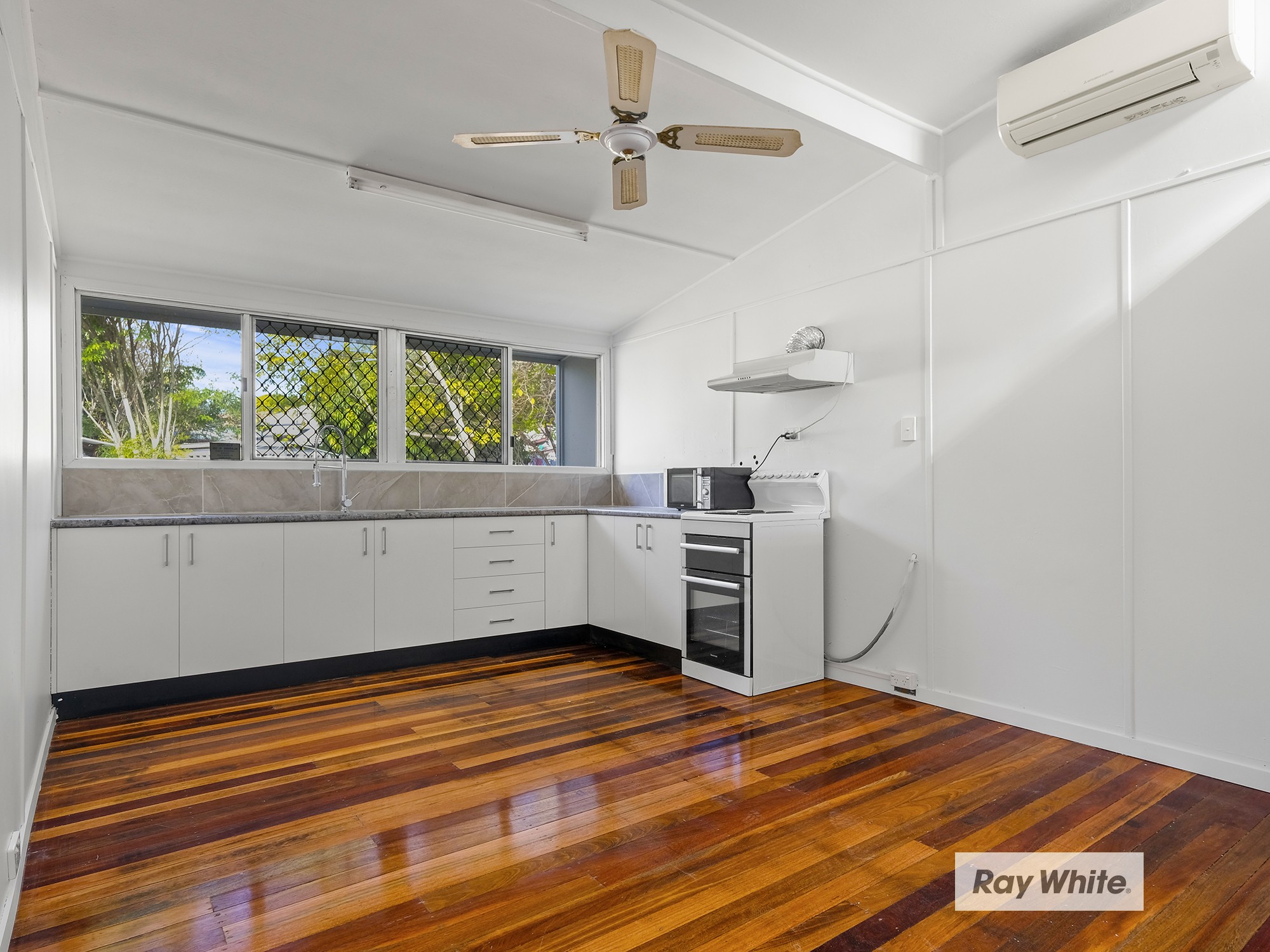 110 Goldfinch Street, Inala, QLD 4077
