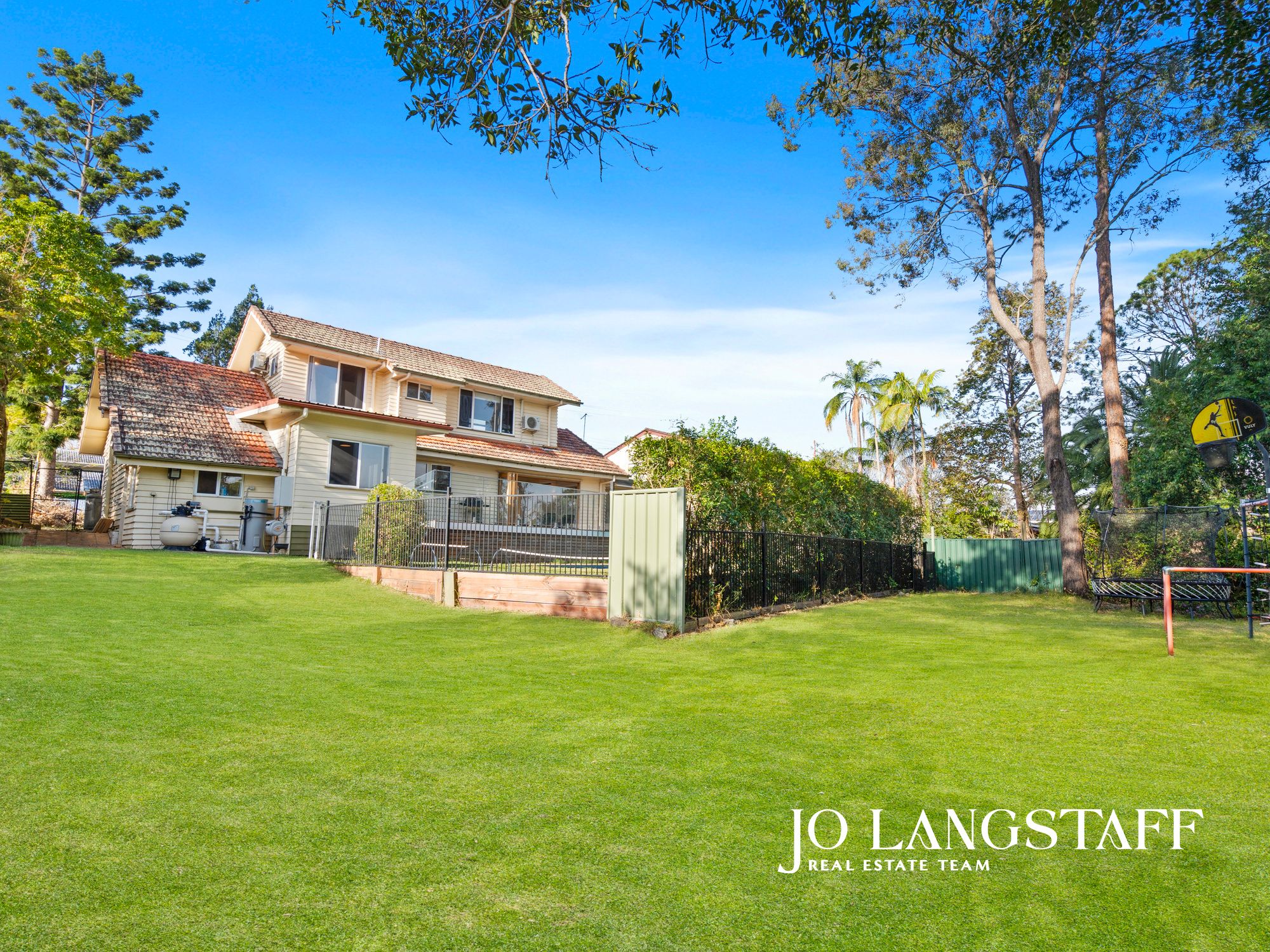 5 Gilruth Road, Kenmore, QLD 4069