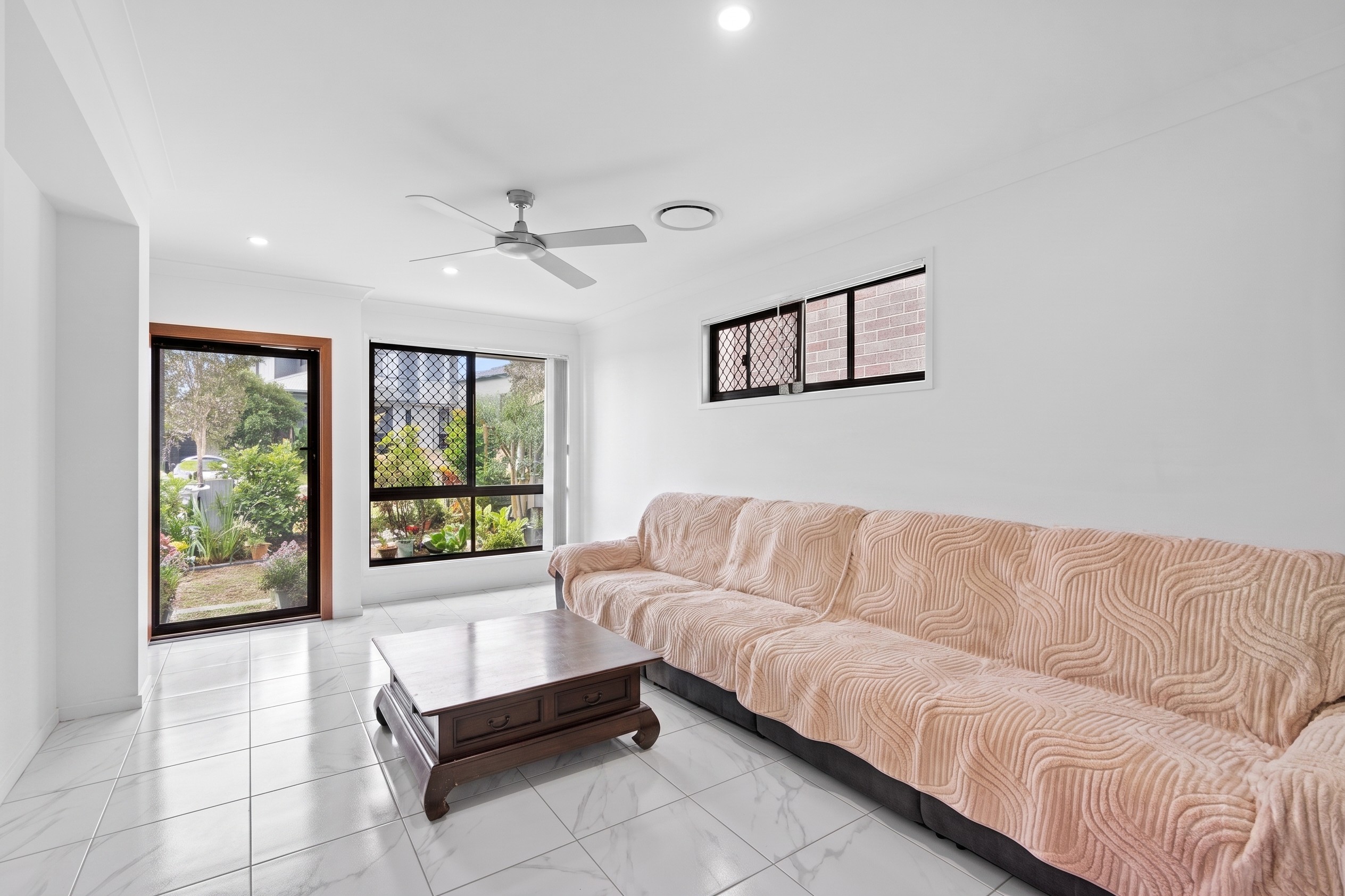 88 Midnight Crescent, SPRING MOUNTAIN, QLD 4300