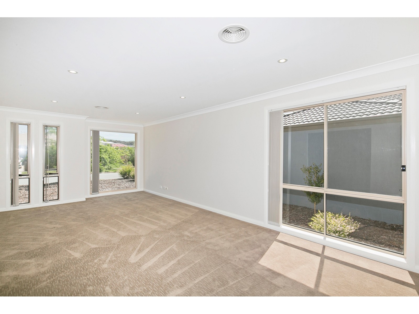 14 John Crawford Crescent, Casey, ACT 2913