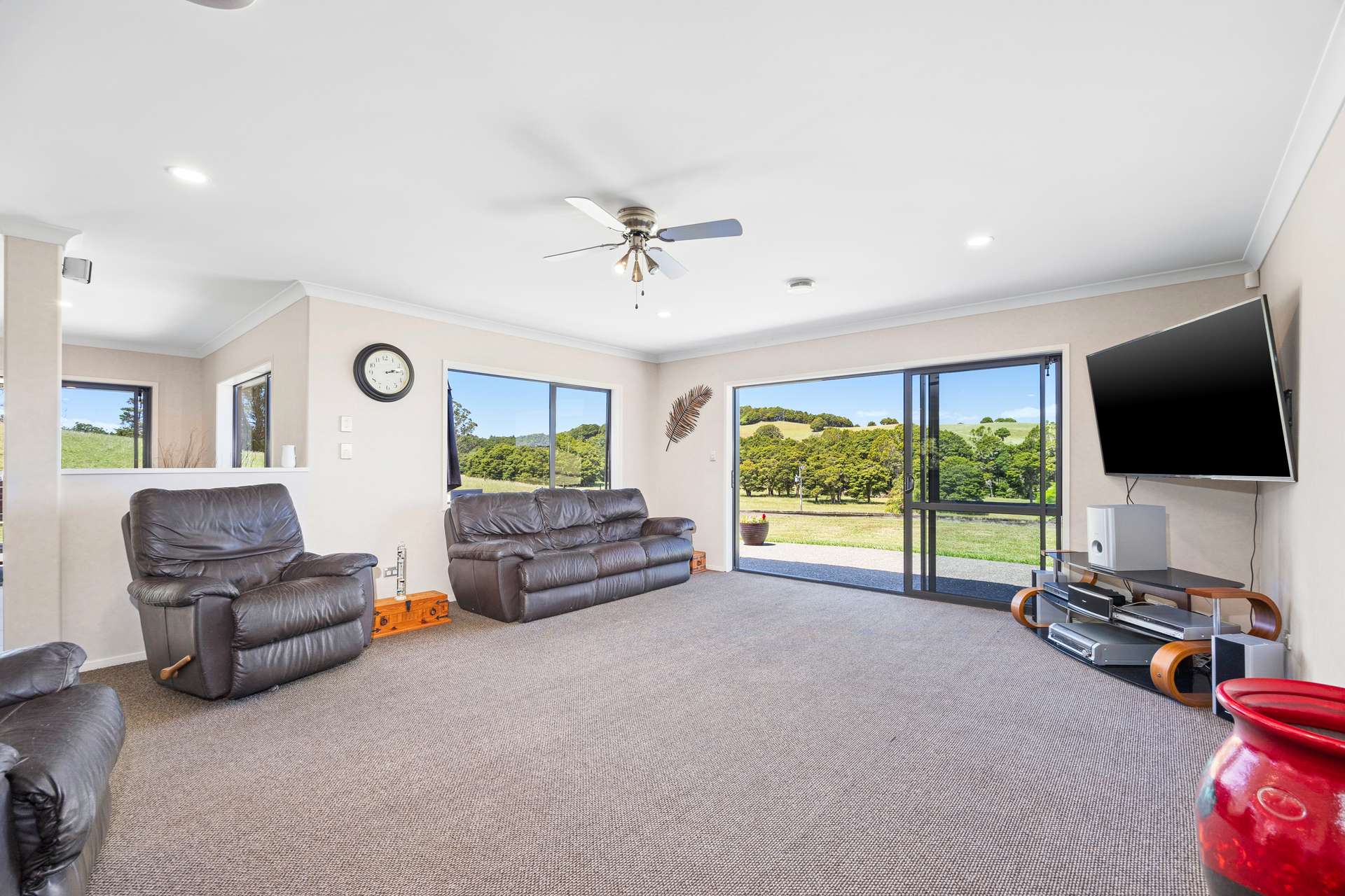 477 Waiteitei Road photo 9