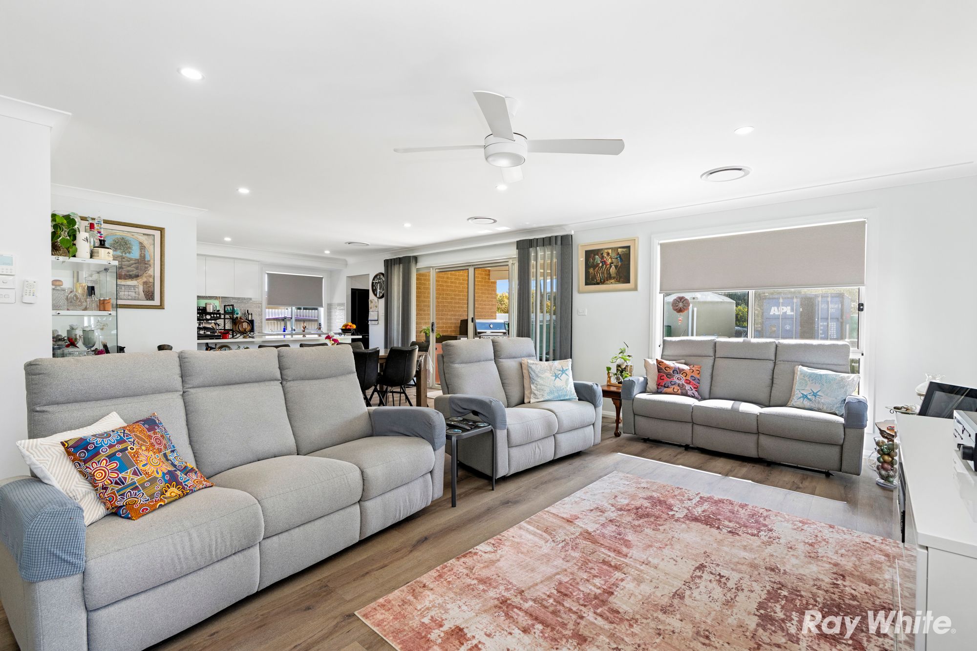 10 William Street — photo 3 of 18