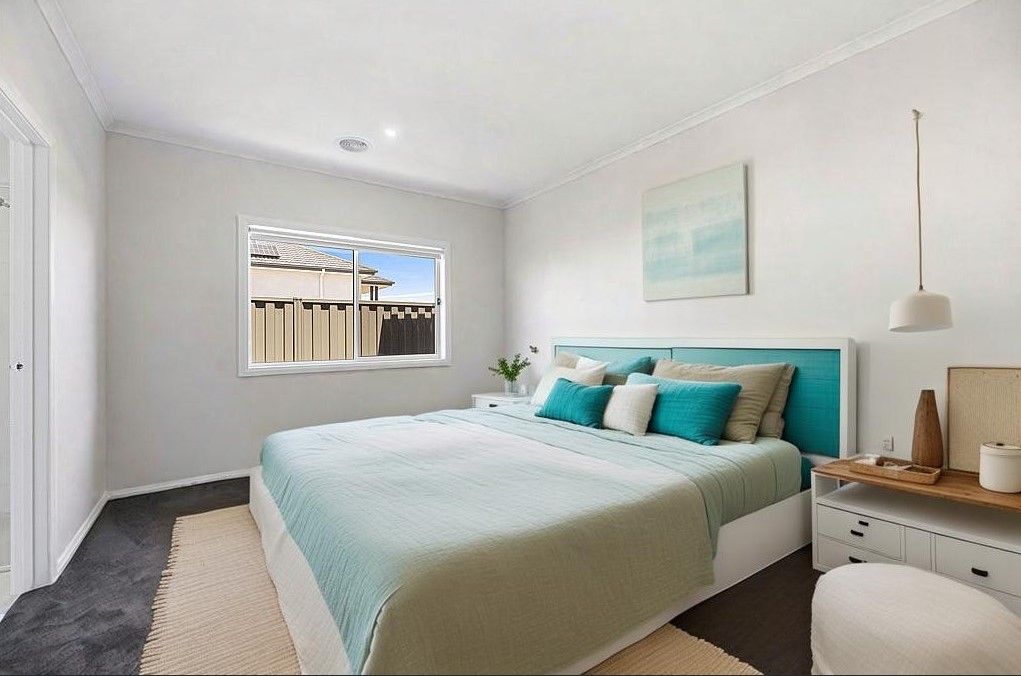 22 Burbidge Street — photo 6 of 12