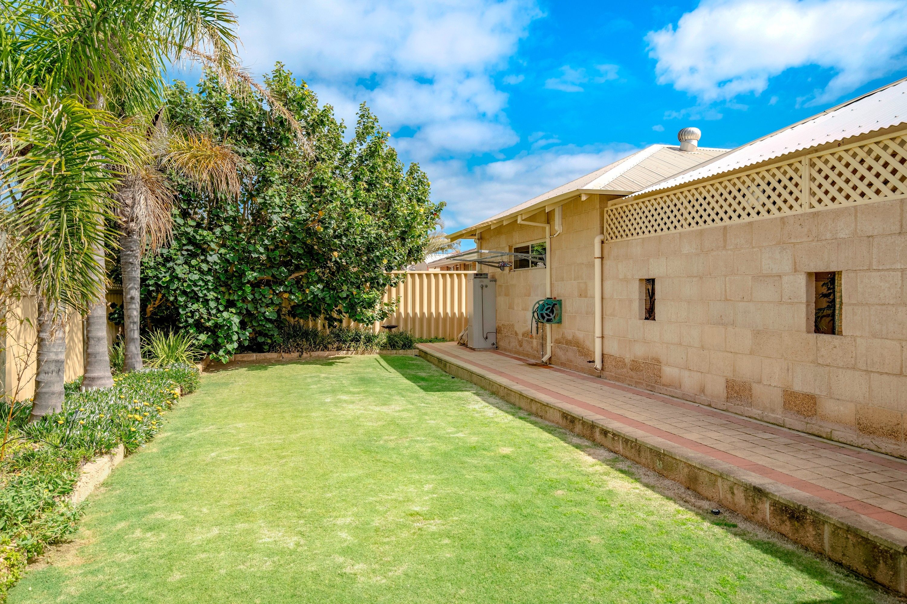 6 Torquay Place — photo 14 of 16