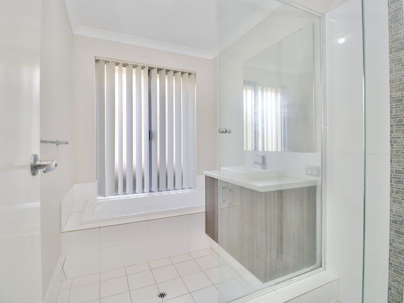 8 Larkfield Ridge, Baldivis, WA 6171 House for Rent Ray White The