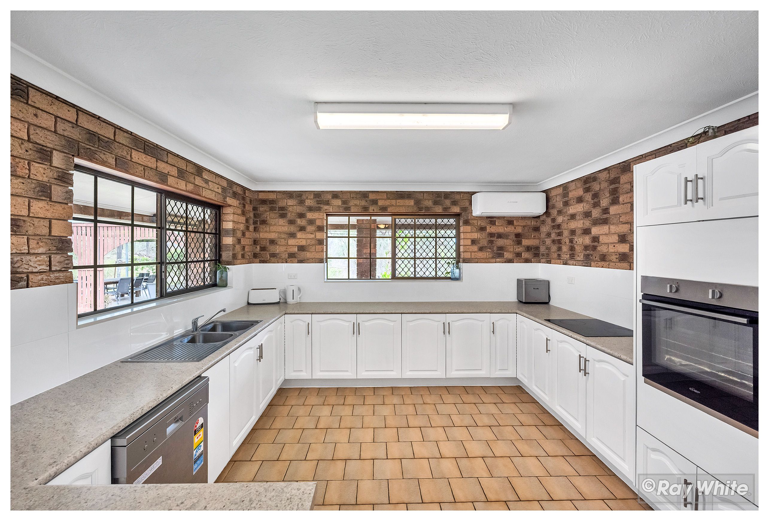 62916 Bruce Highway, Rockyview, QLD 4701