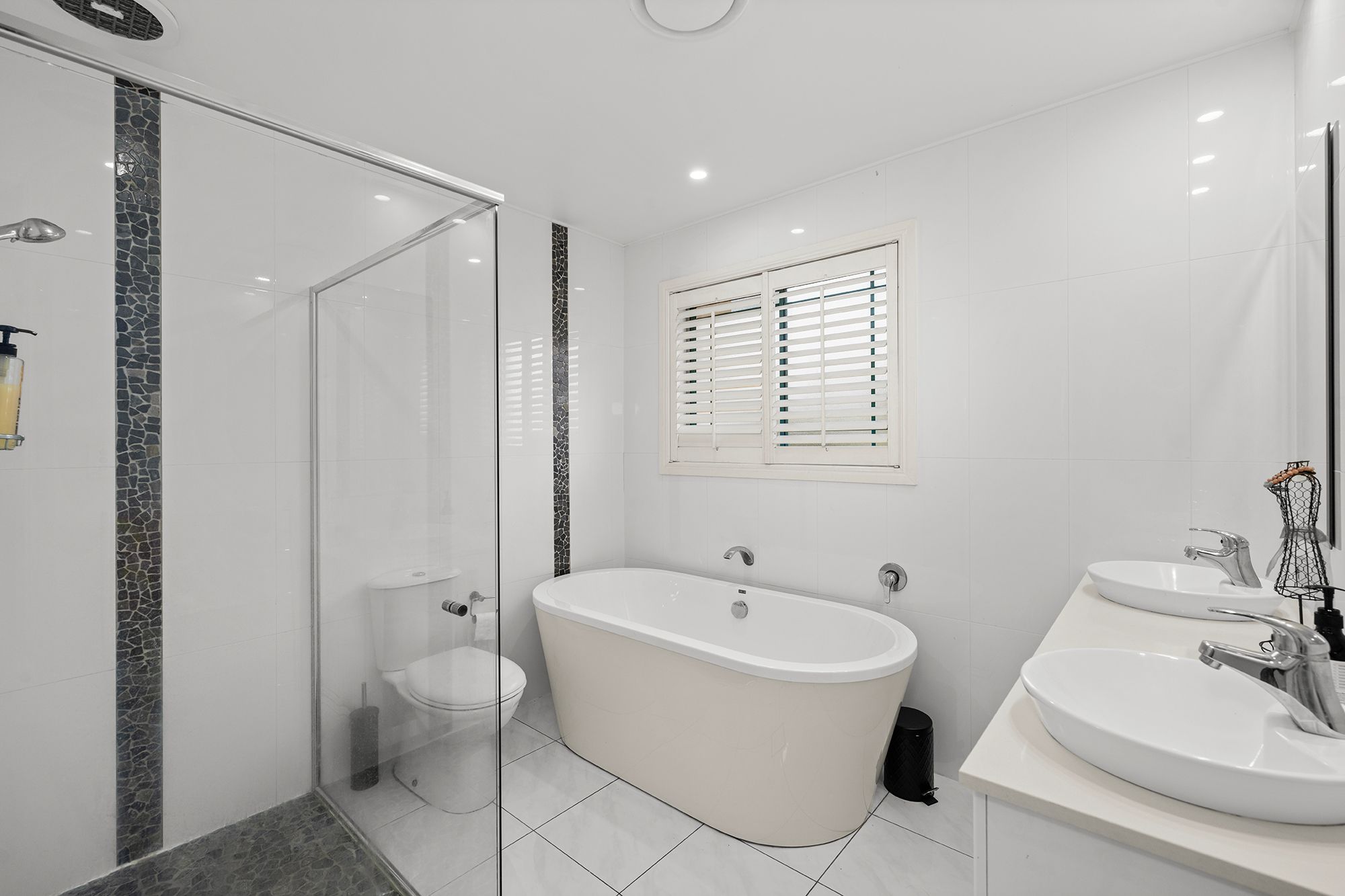 2/129 Bayview Street — photo 12 of 15