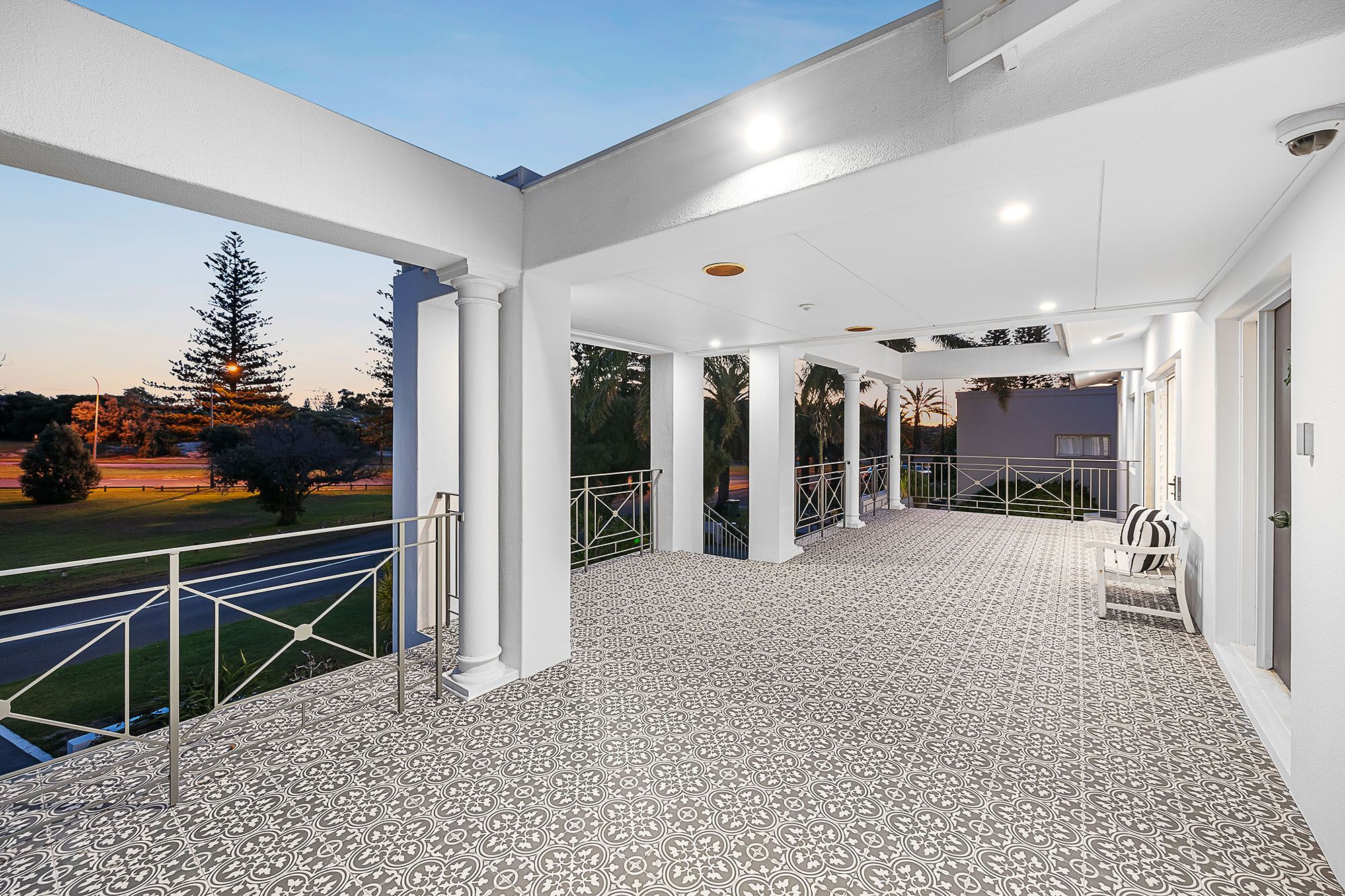 36 Kingsland Avenue, City Beach, WA 6015