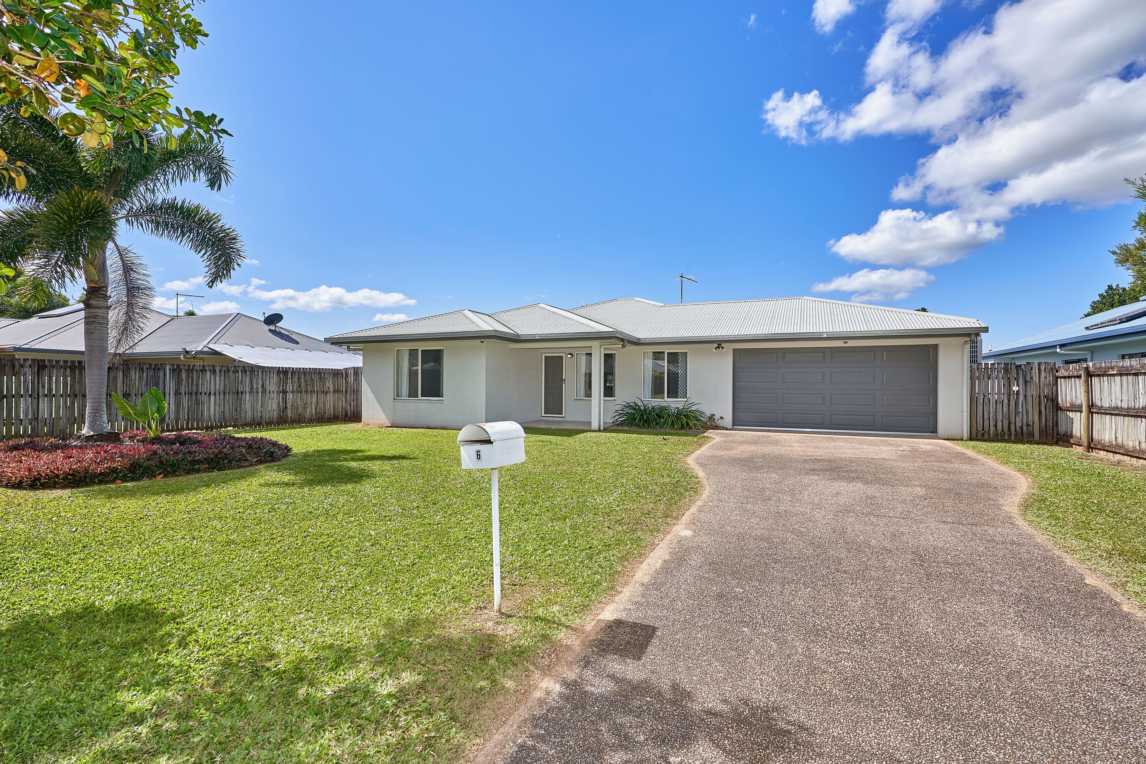 6 Neales Street, Bentley Park QLD 4869