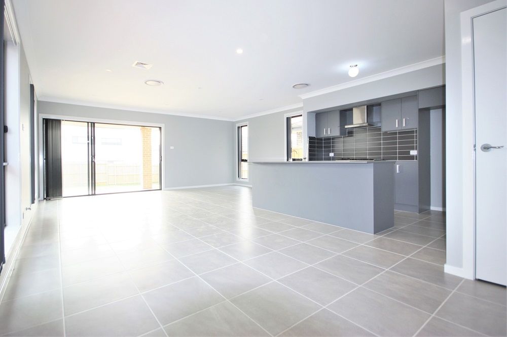 13 Schuppan Street, Oran Park, NSW 2570