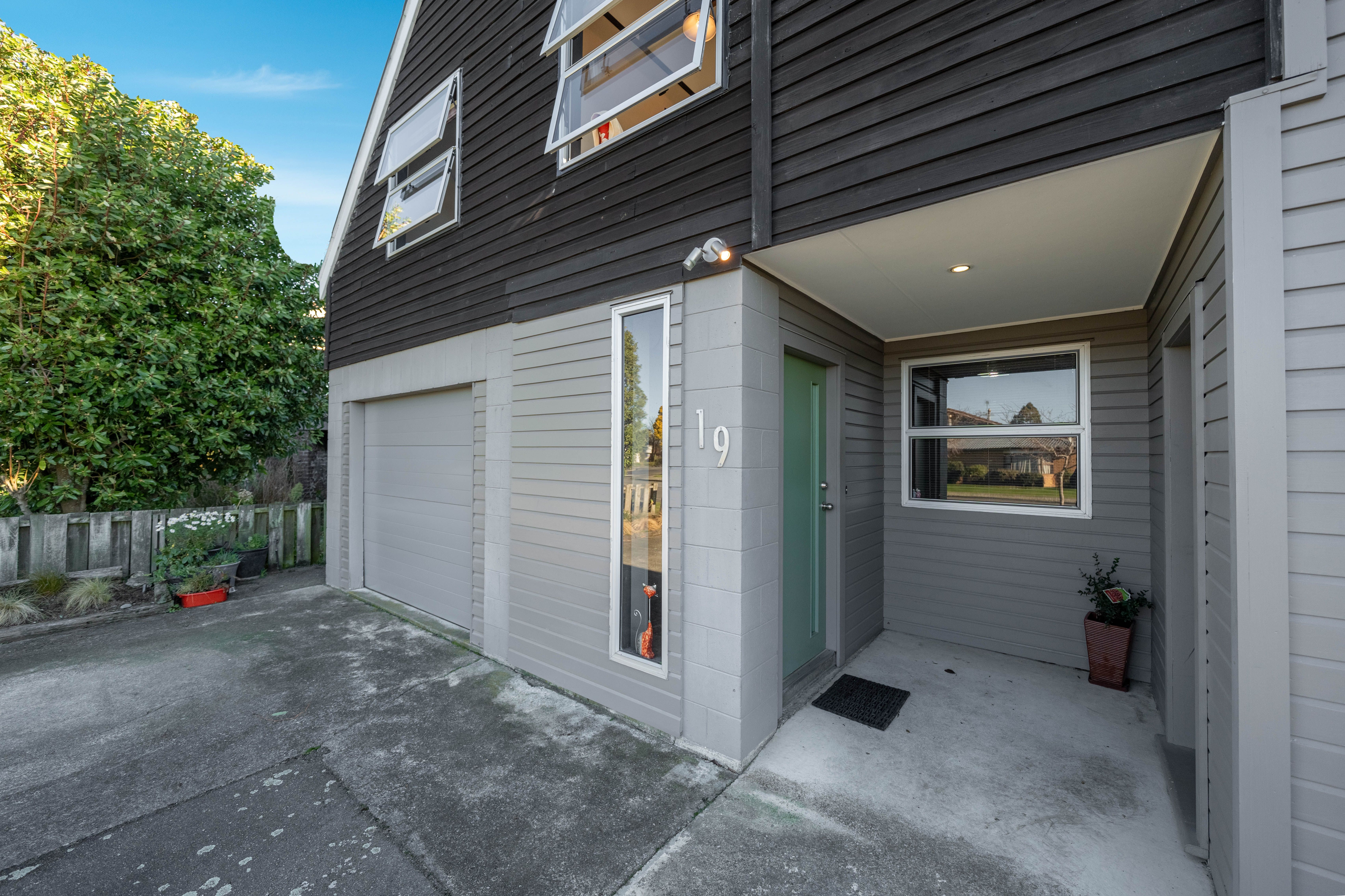 19 McWilliam Avenue, Winton, Southland District