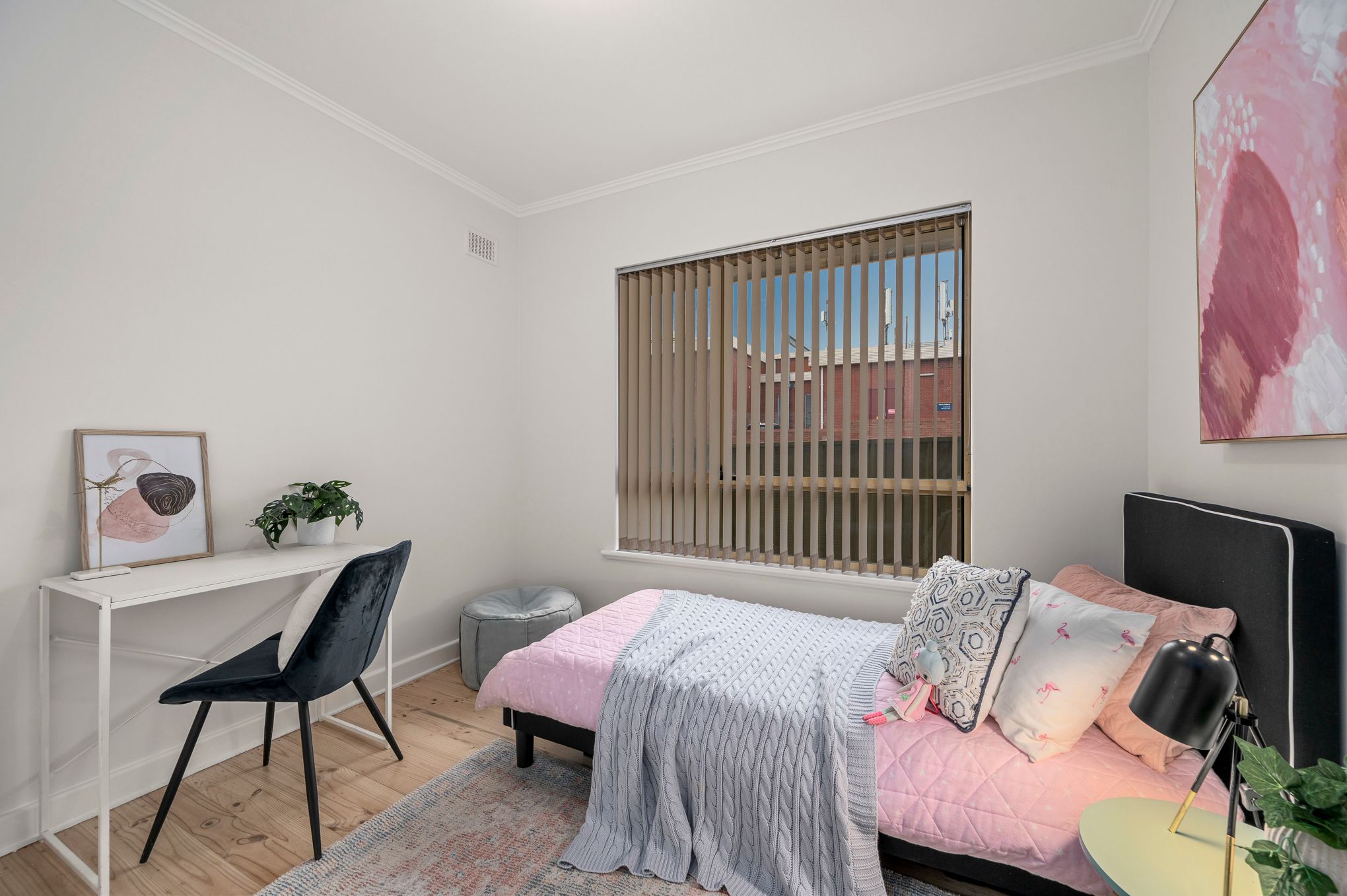 45 Laffers Crescent — photo 14 of 22