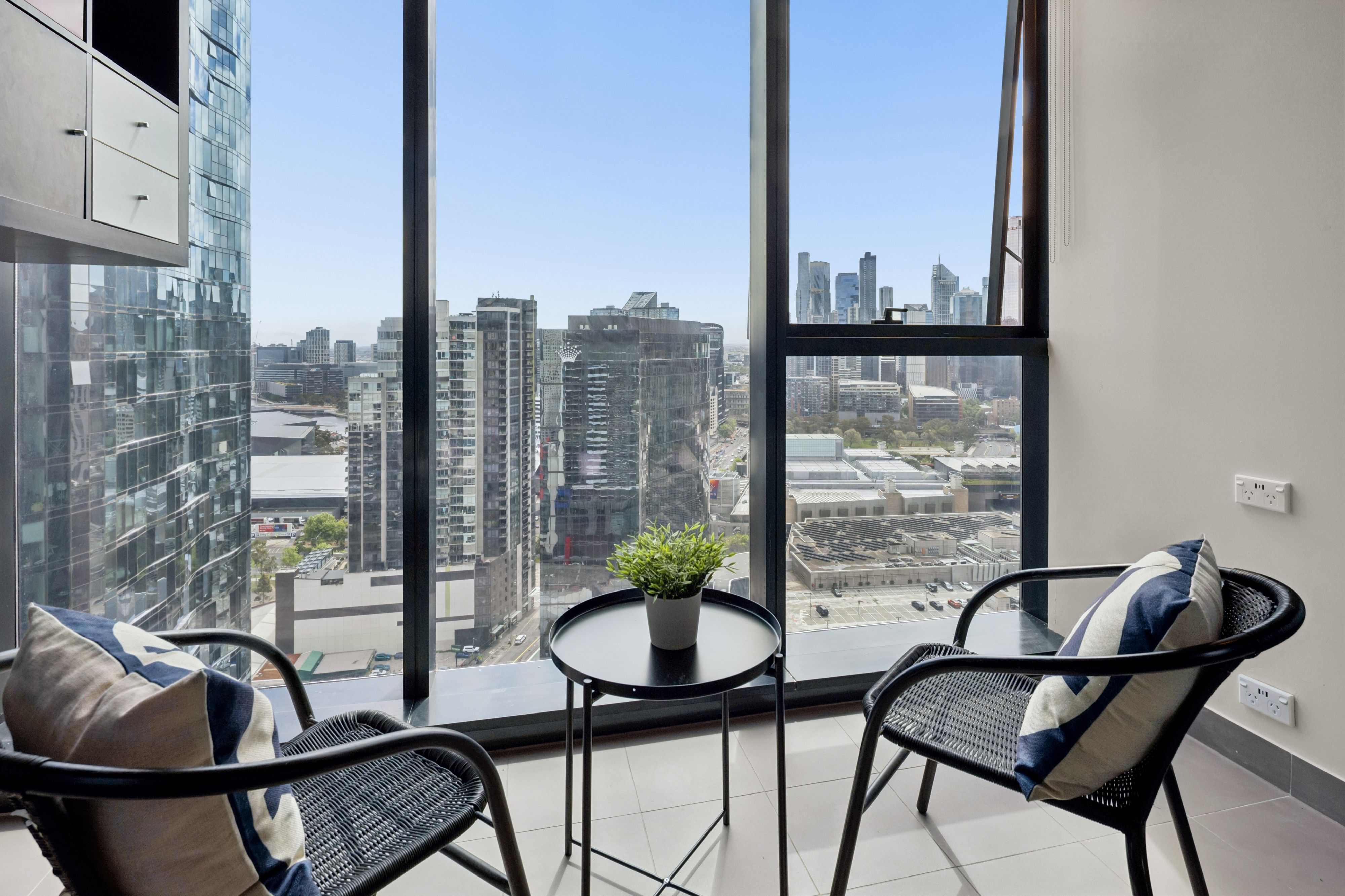 3006/283 City Road — photo 7 of 12