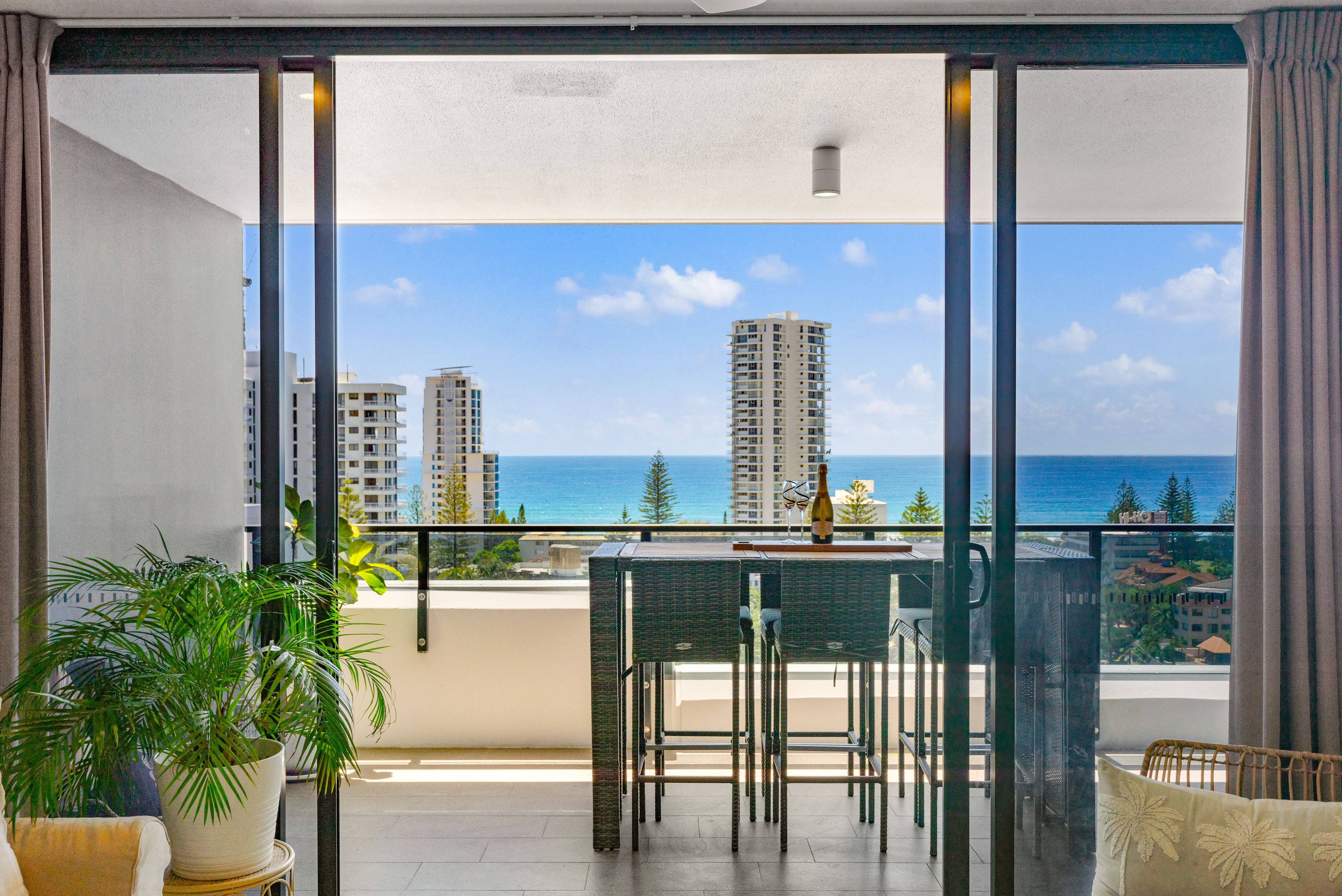68/2729-2733 Gold Coast Highway, Broadbeach, QLD 4218