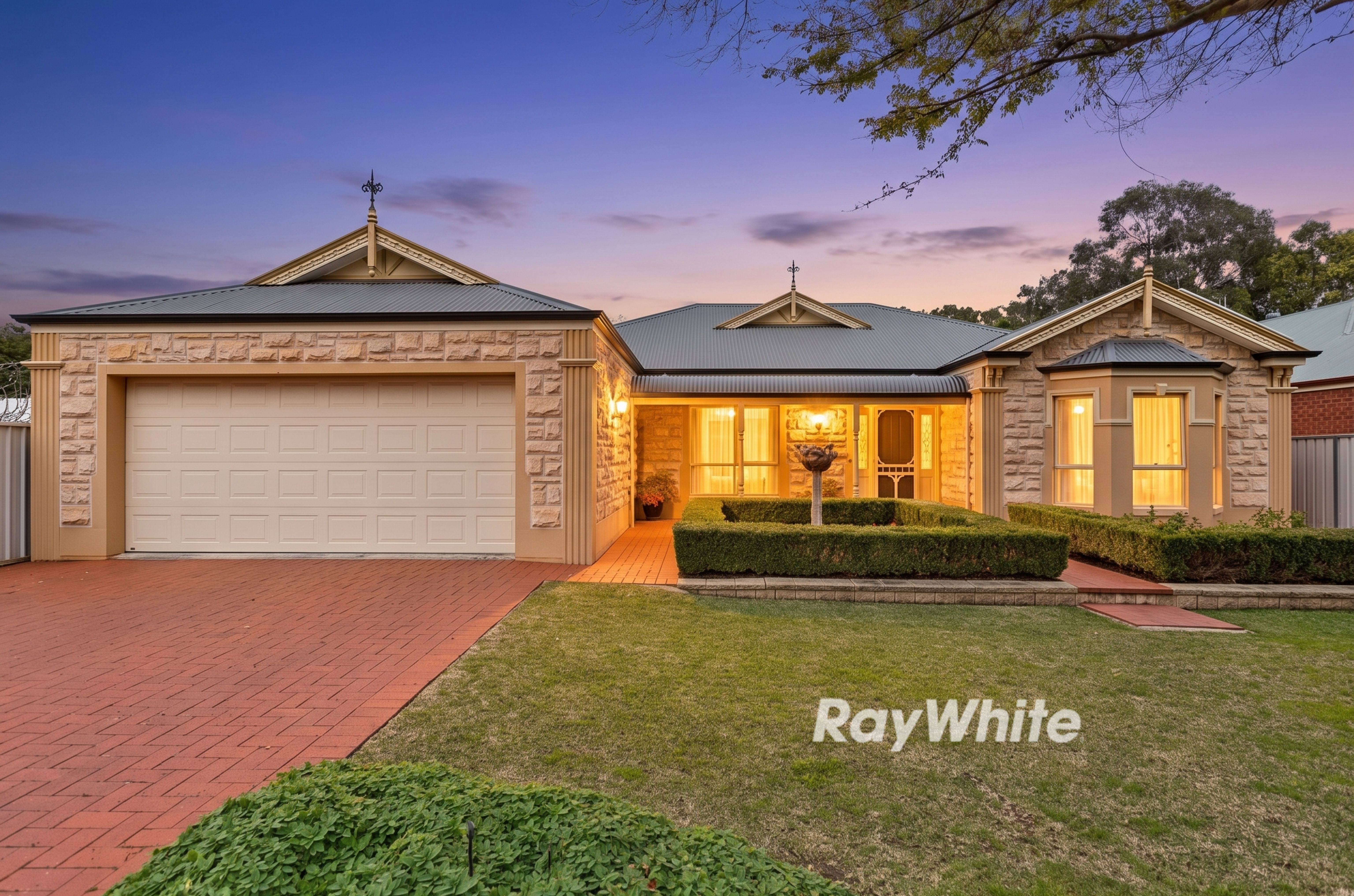 1 Regency Parade — photo from Ray White Mildura