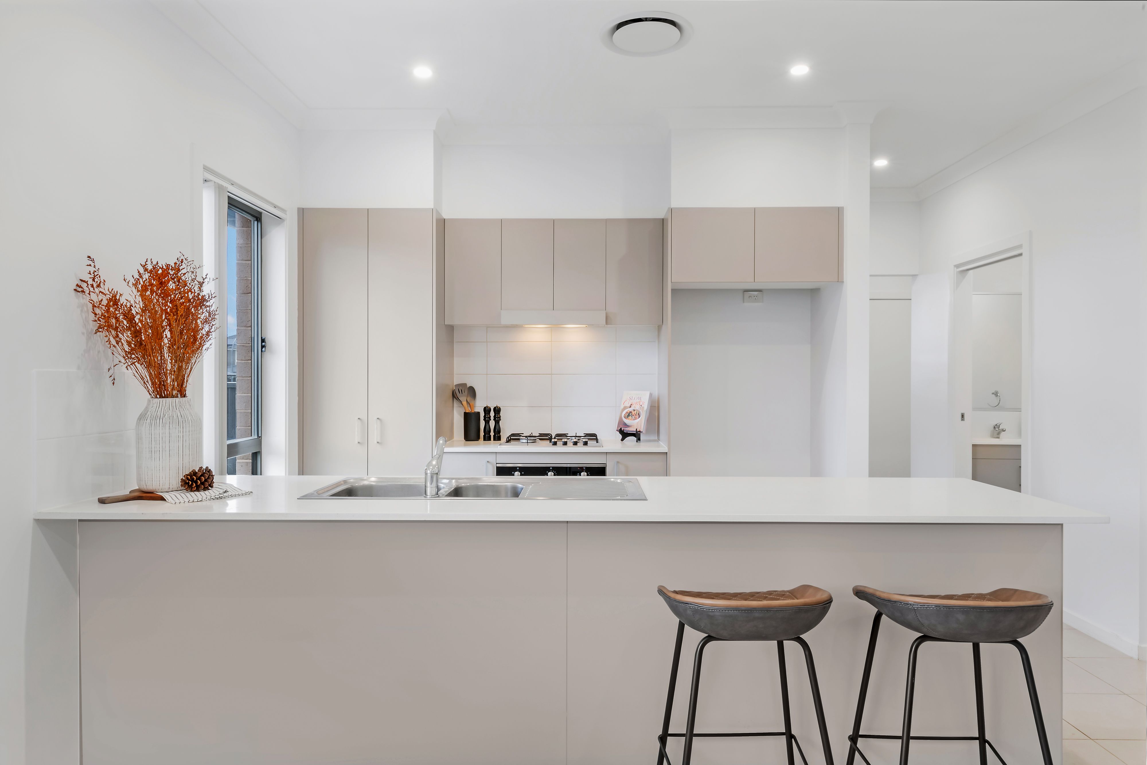 1&1A Pleasance Street — photo 3 of 15