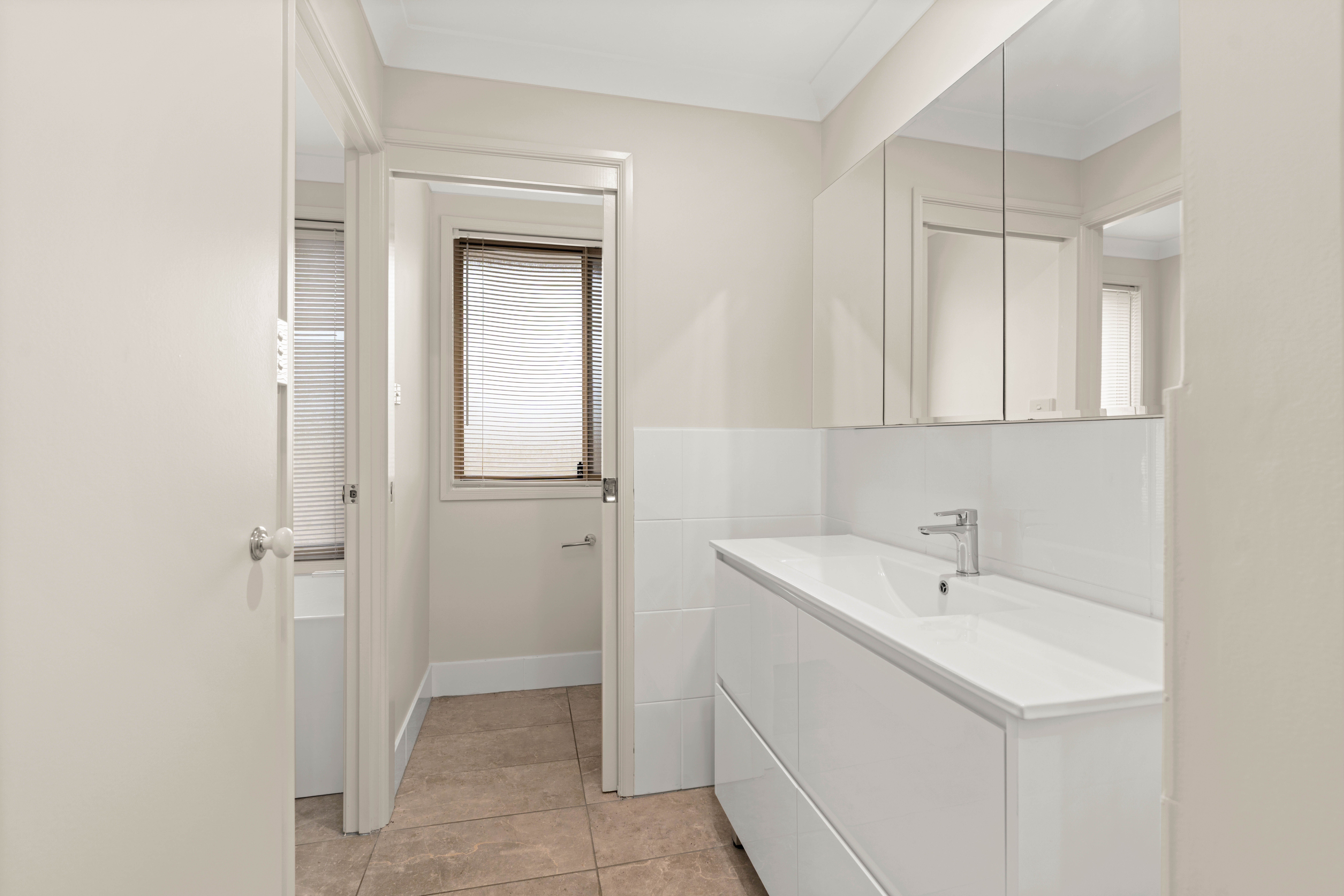 6 Marsden Close — photo 15 of 20