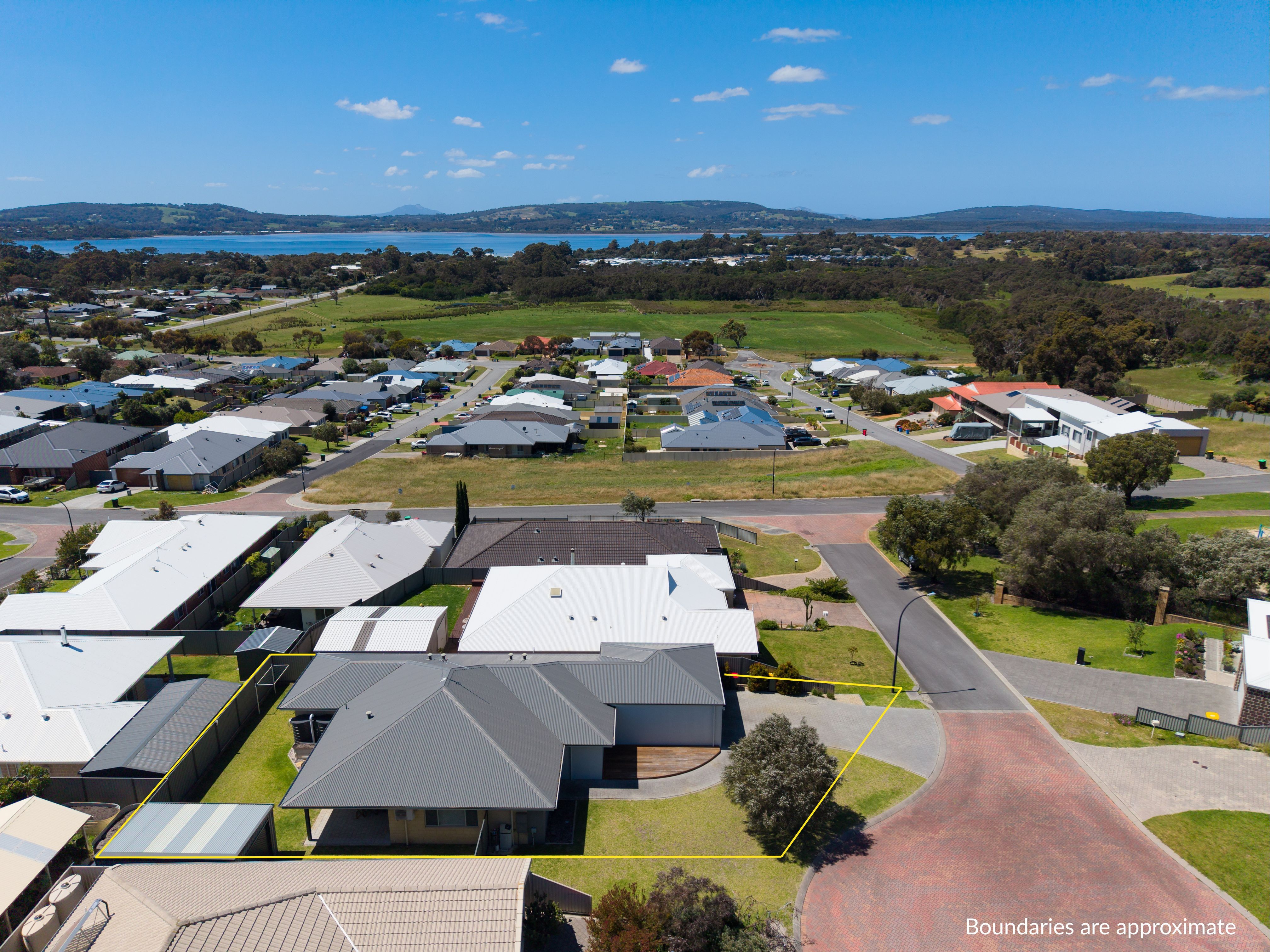 6 Pitt Rise — photo from Ray White Rural (WA)