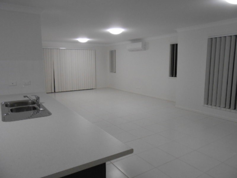 1 Rosewood Avenue, Parkes, NSW 2870