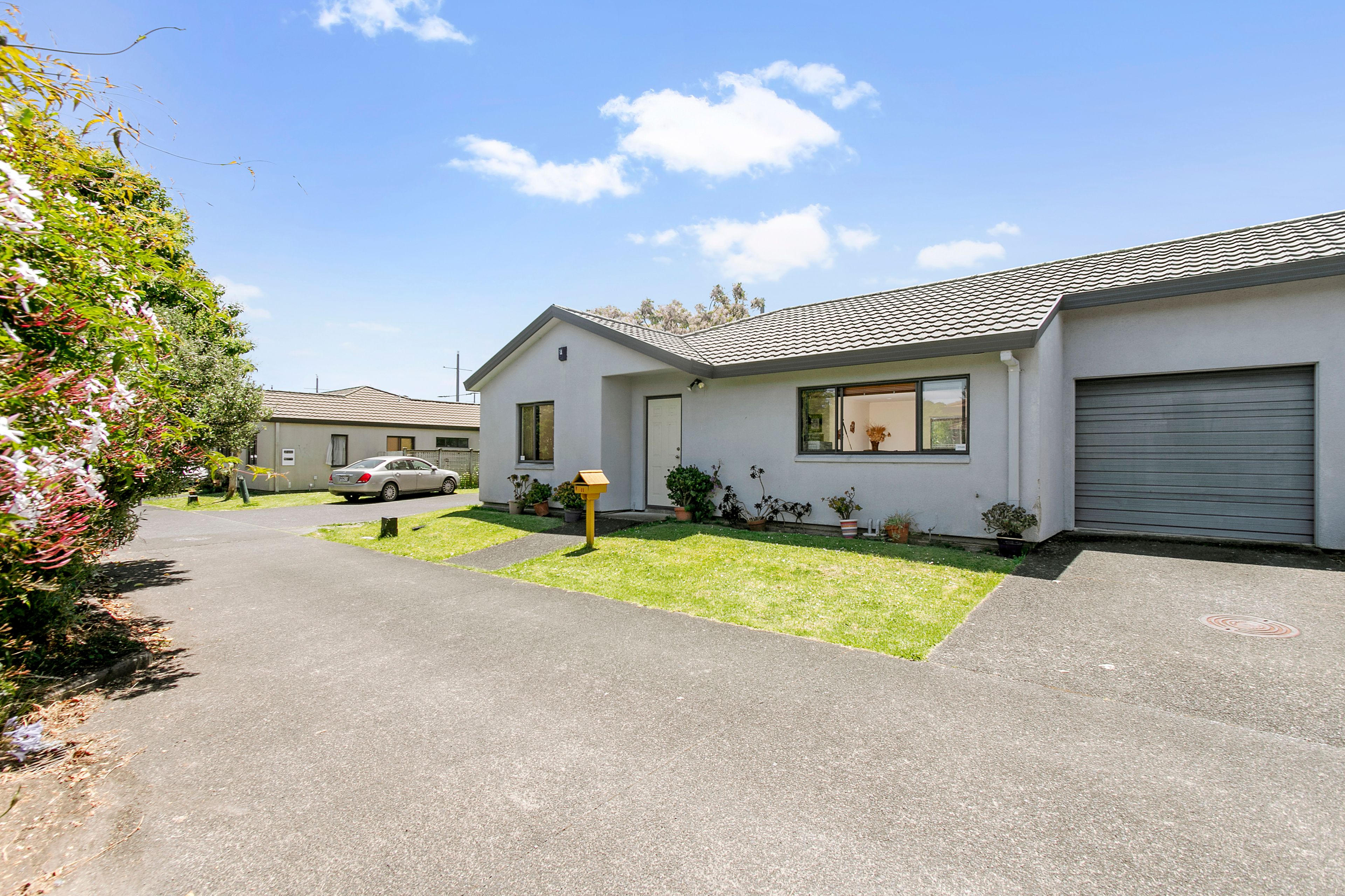 11F Sturges Road, Henderson, Waitakere City