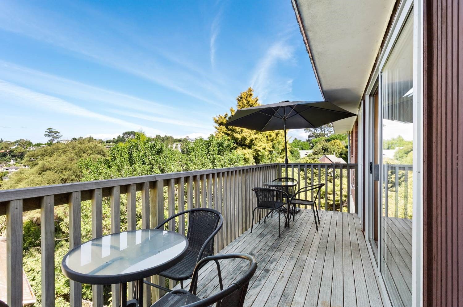 2/6 Helvetia Drive, Browns Bay, North Shore City