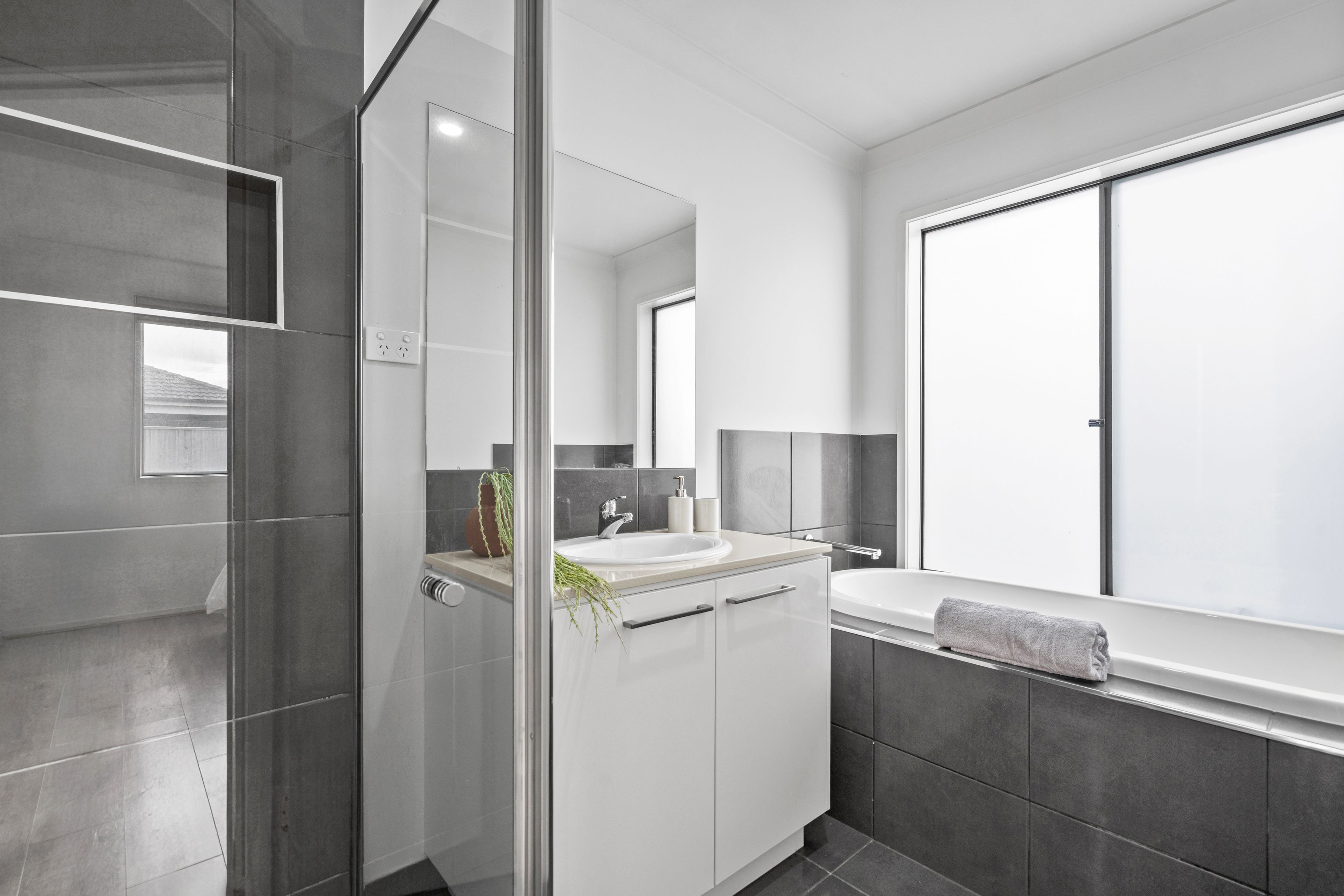10 Maverick Crescent — photo 17 of 24