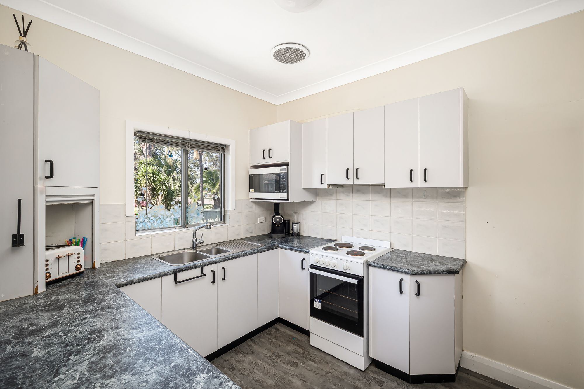 15 Cambridge Street, Cambridge Park, NSW 2747