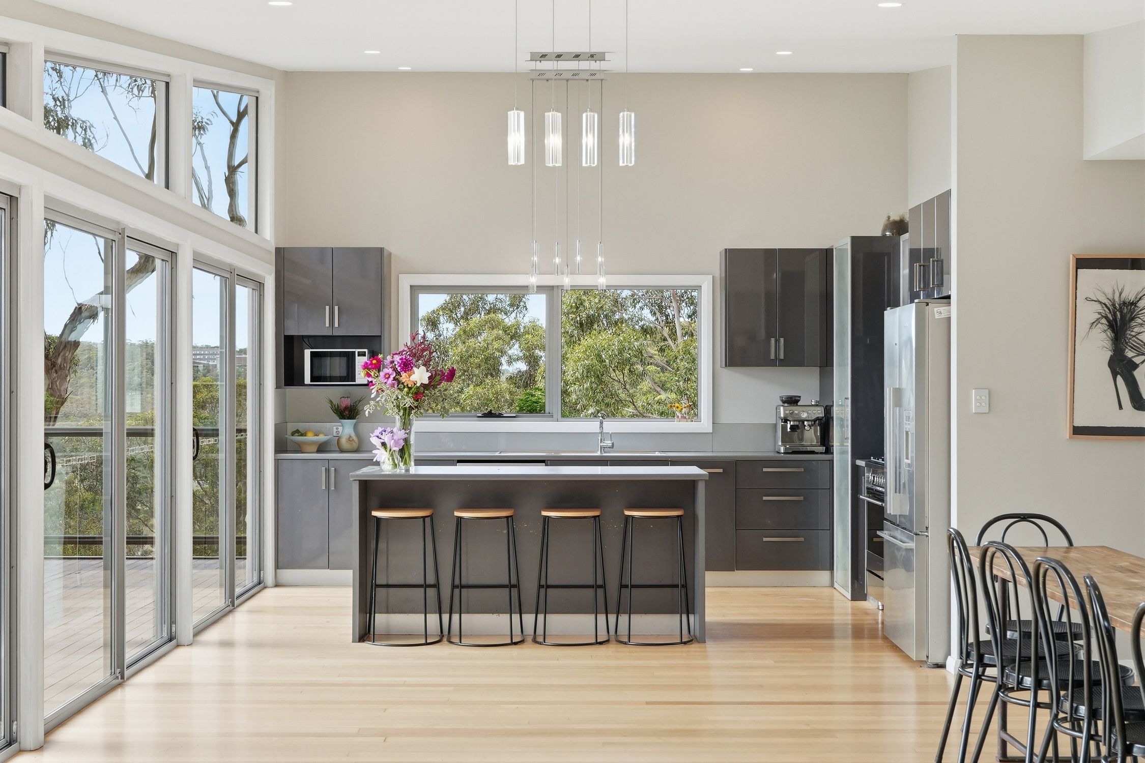 2 Correa Place — photo 4 of 24