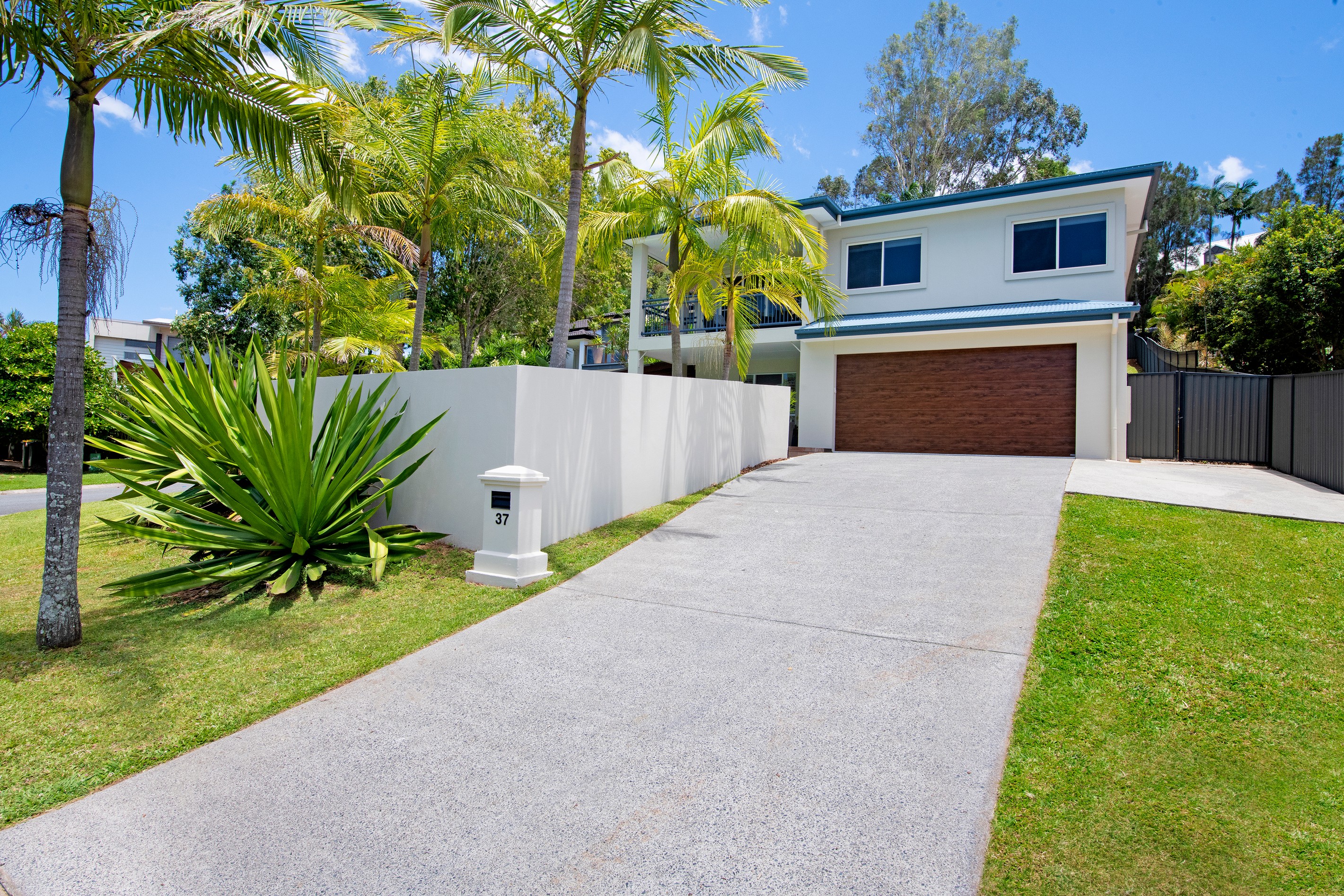 37 Cairngorm Street, Carrara, QLD 4211