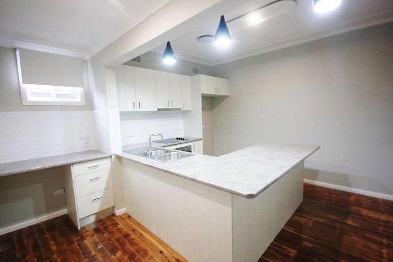 8 Kendall Street, Campbelltown, NSW 2560
