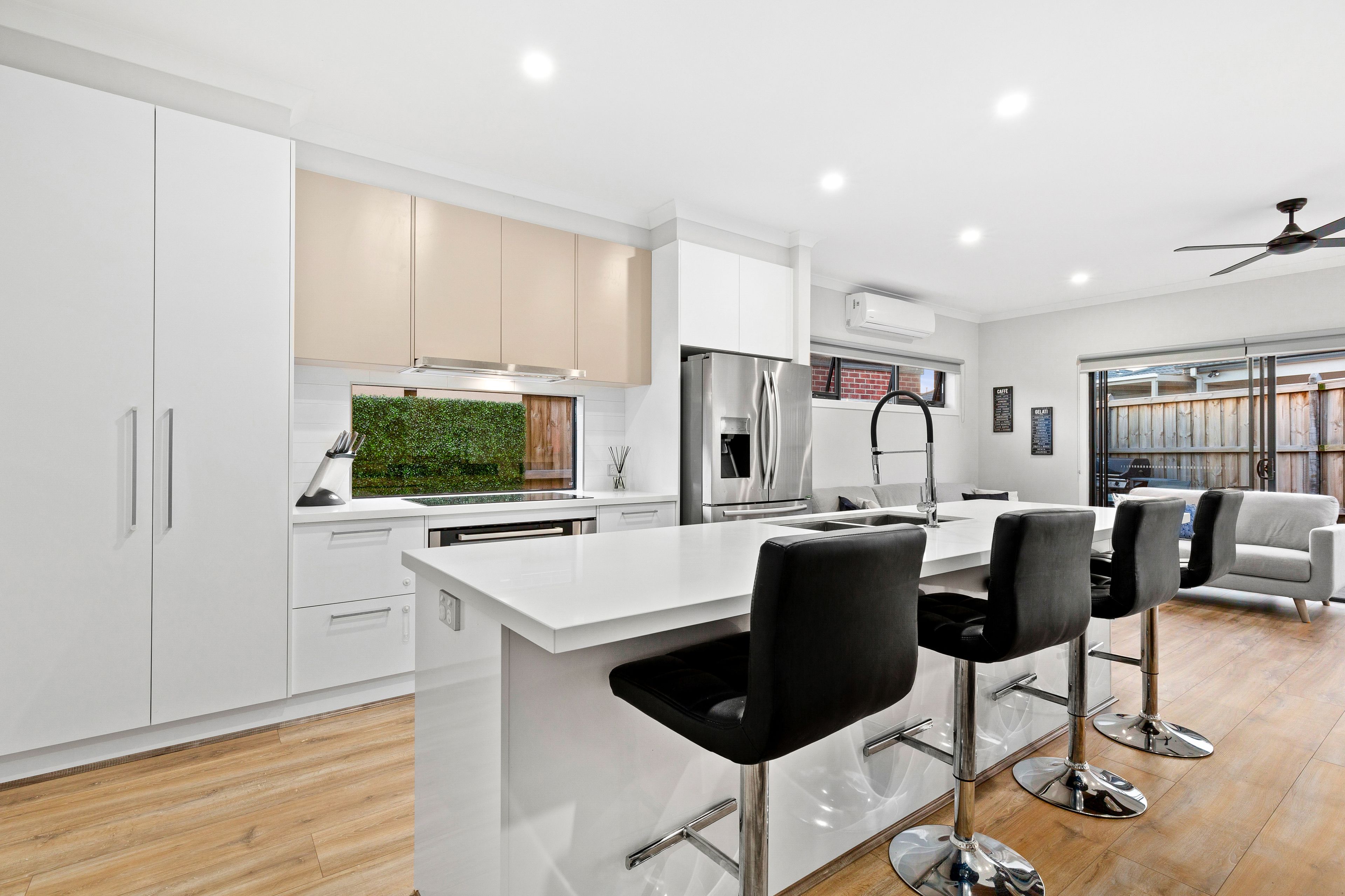 15 Tolkien Boulevard, Officer, VIC 3809