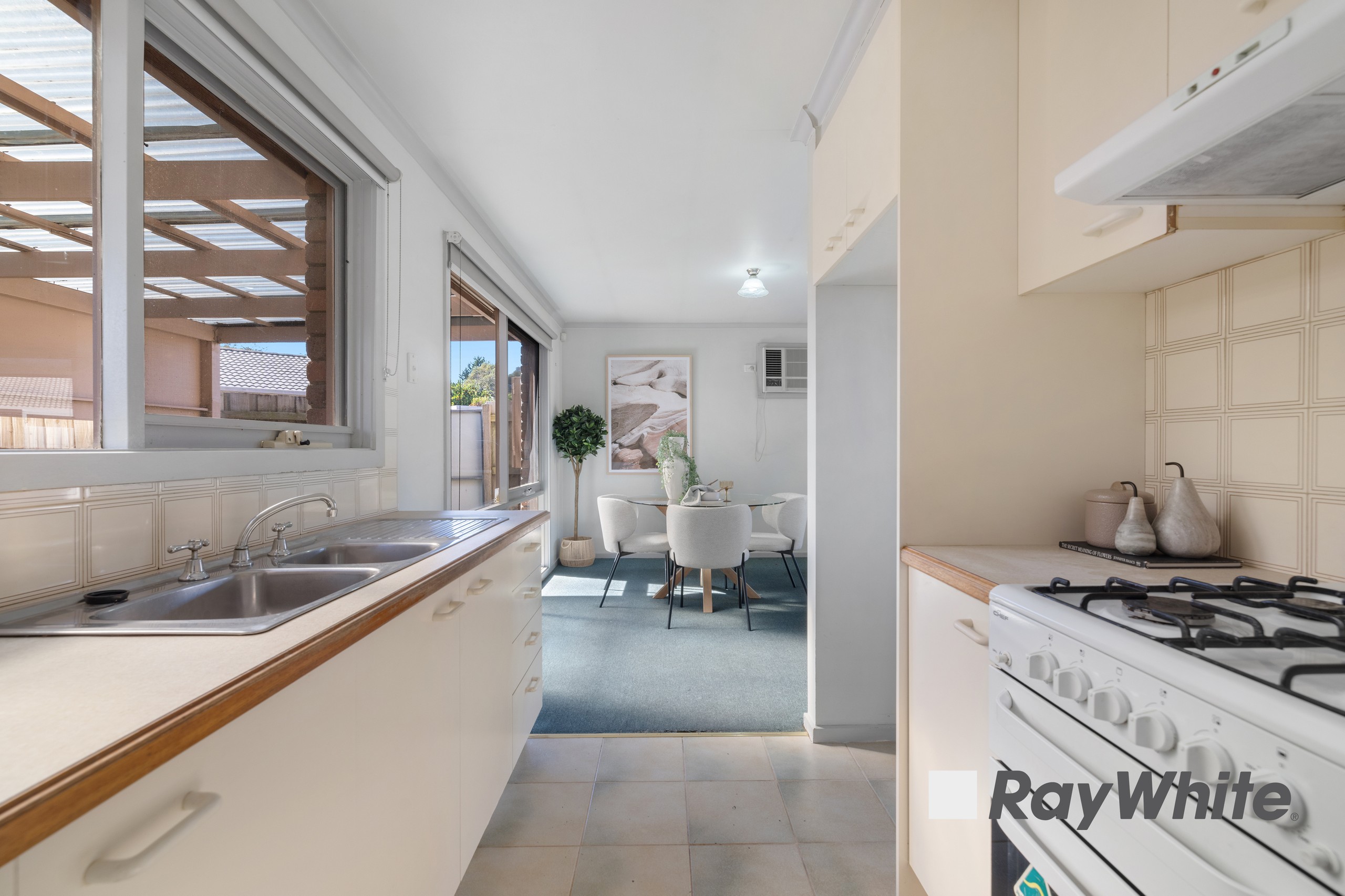 31 Warren Close, Narre Warren, VIC 3805