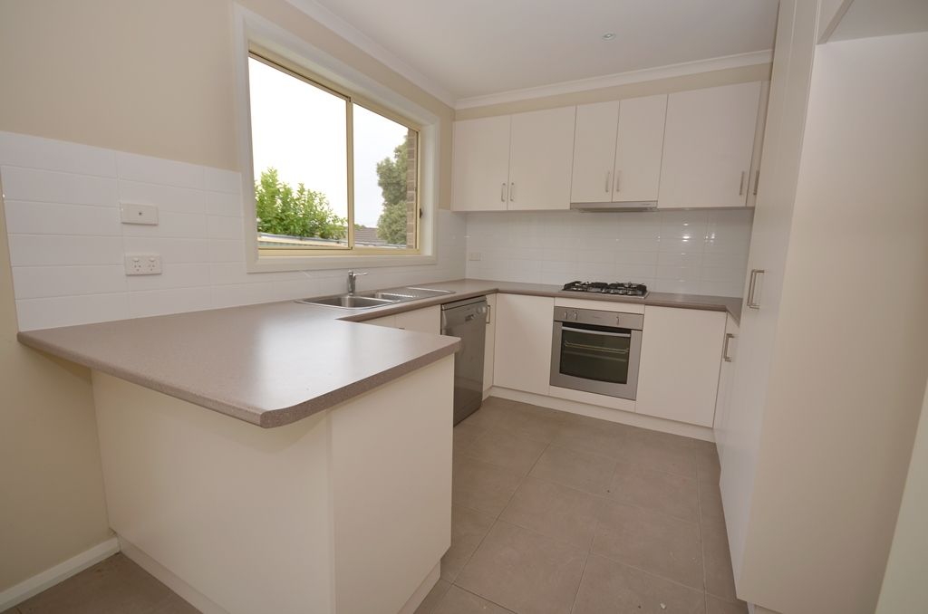 2a Dallas Avenue, Mount Clear, VIC 3350