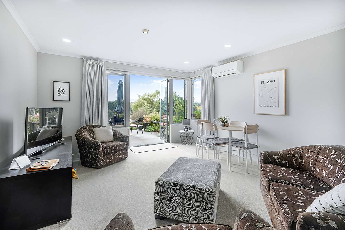 15A Kingsley Street photo 13