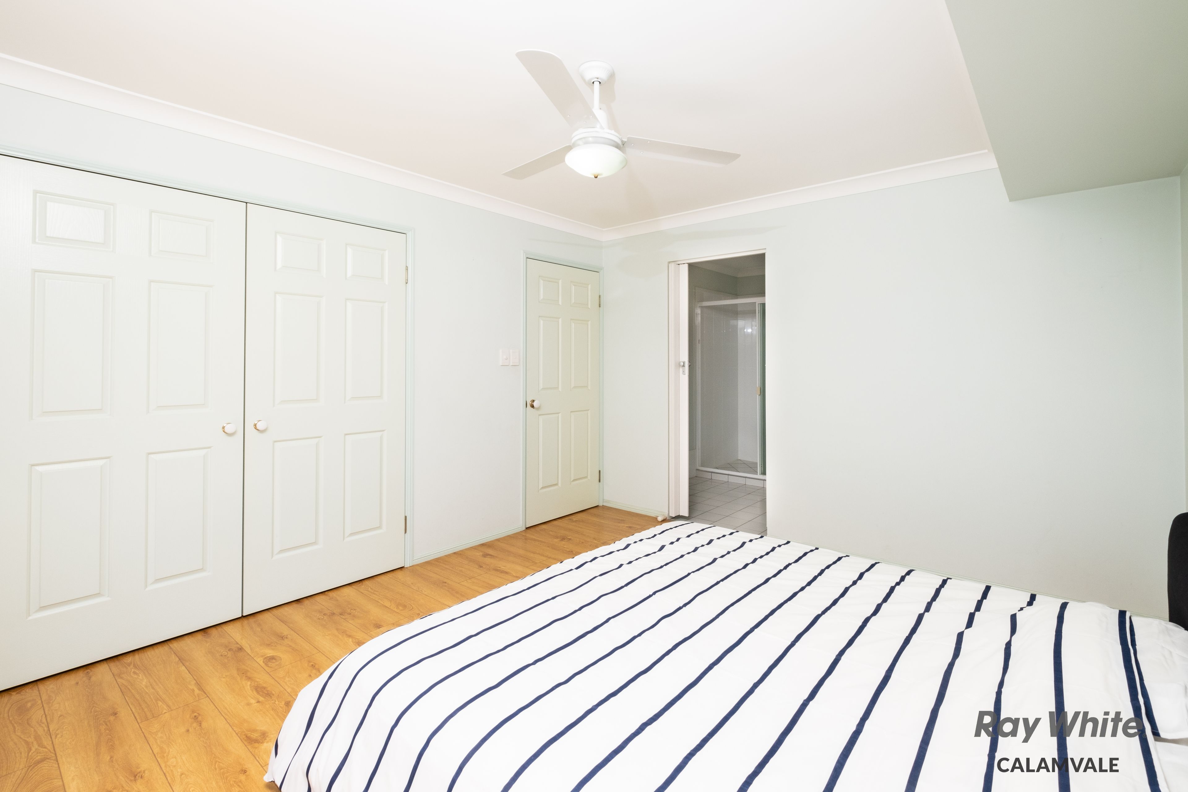 6 Vanda Close — photo 17 of 22