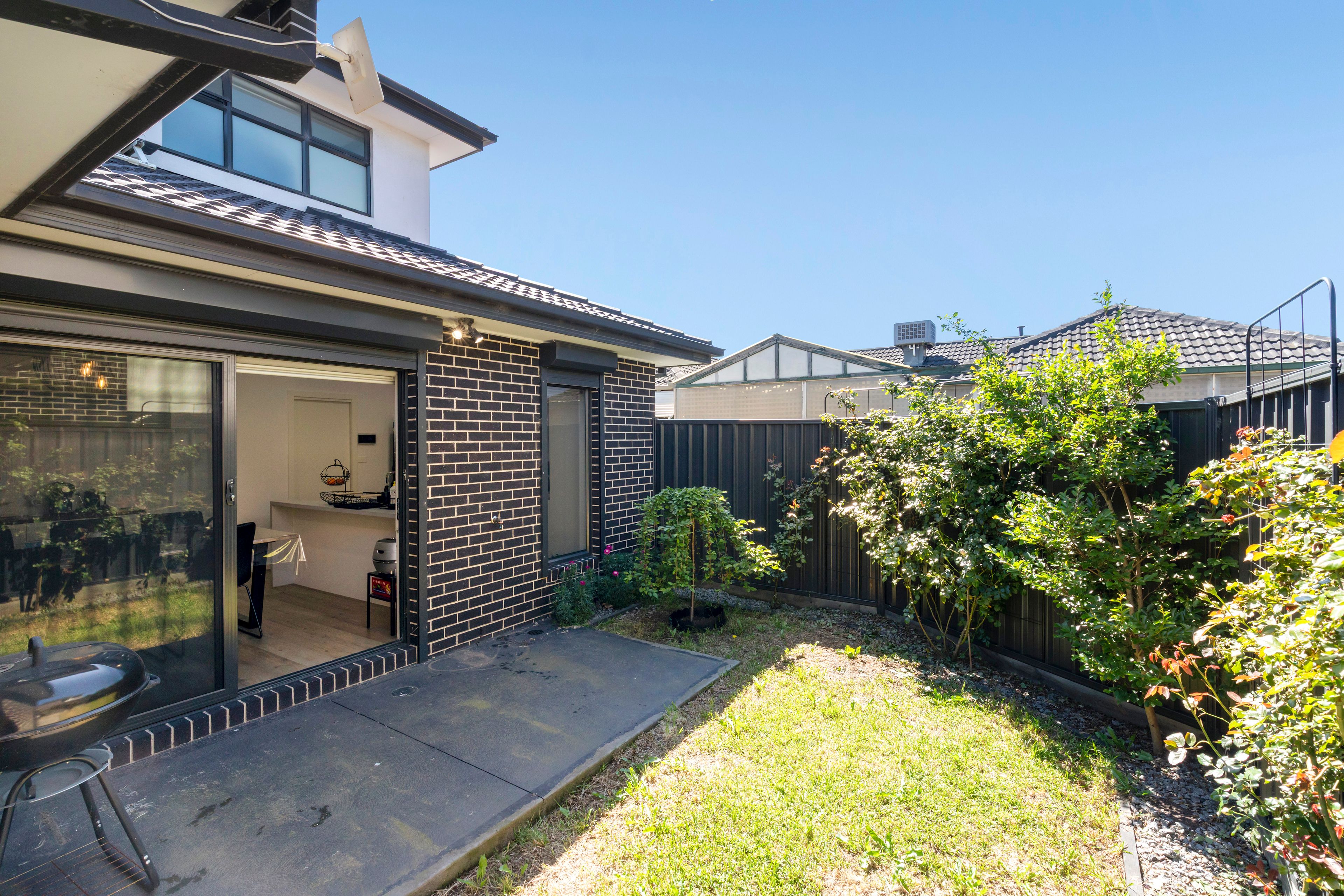1/91 Joan Street — photo 8 of 9