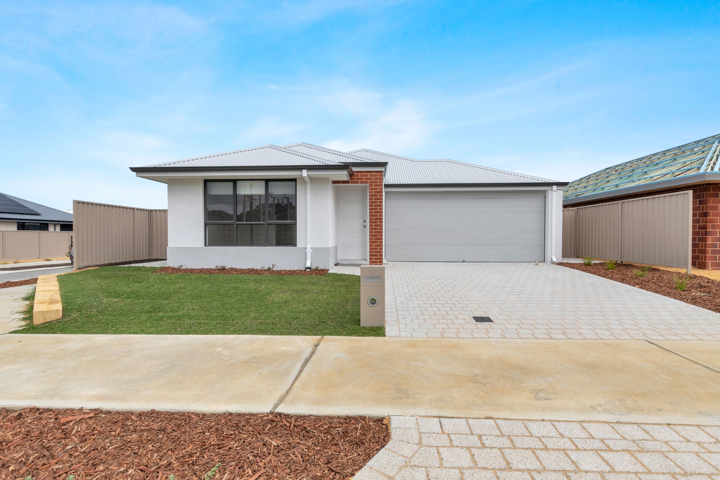 17 Shamrock Avenue — photo from Ray White Rockingham Baldivis