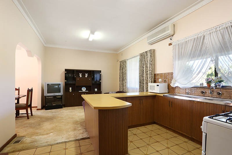 42 Dunstan Avenue, Brunswick, VIC 3056