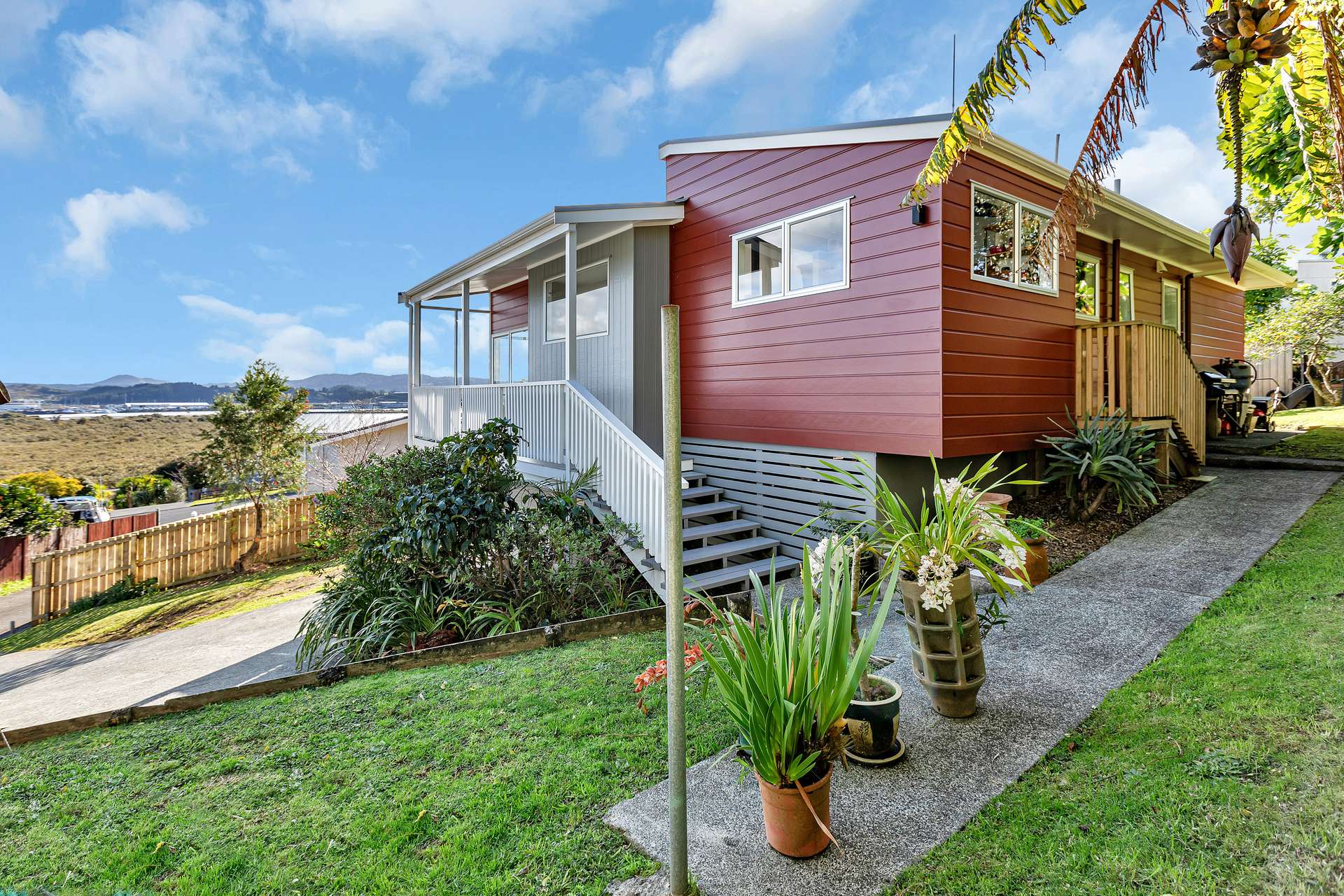 31B Raumati Crescent photo 0