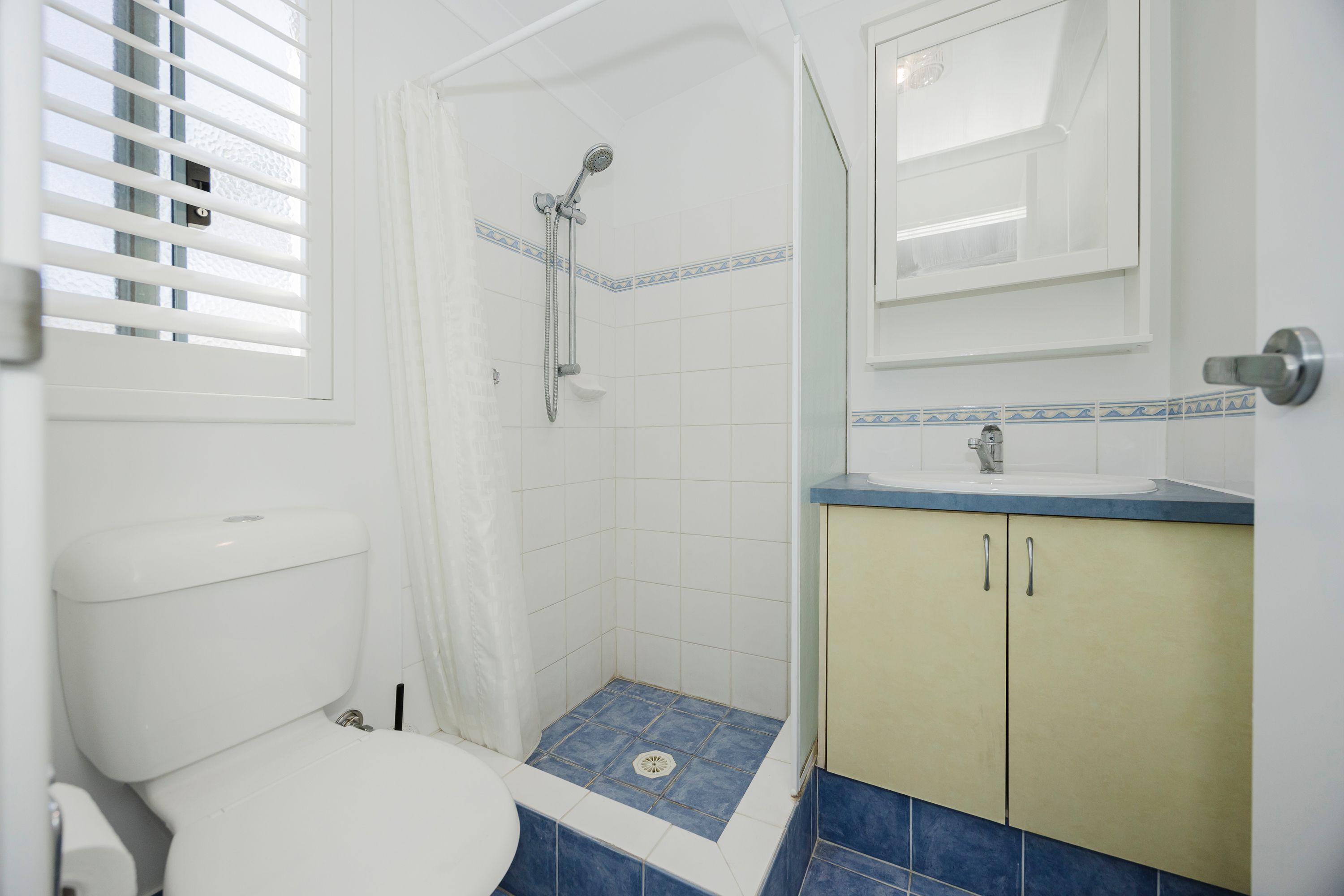 74 Quinns Road — photo 5 of 30