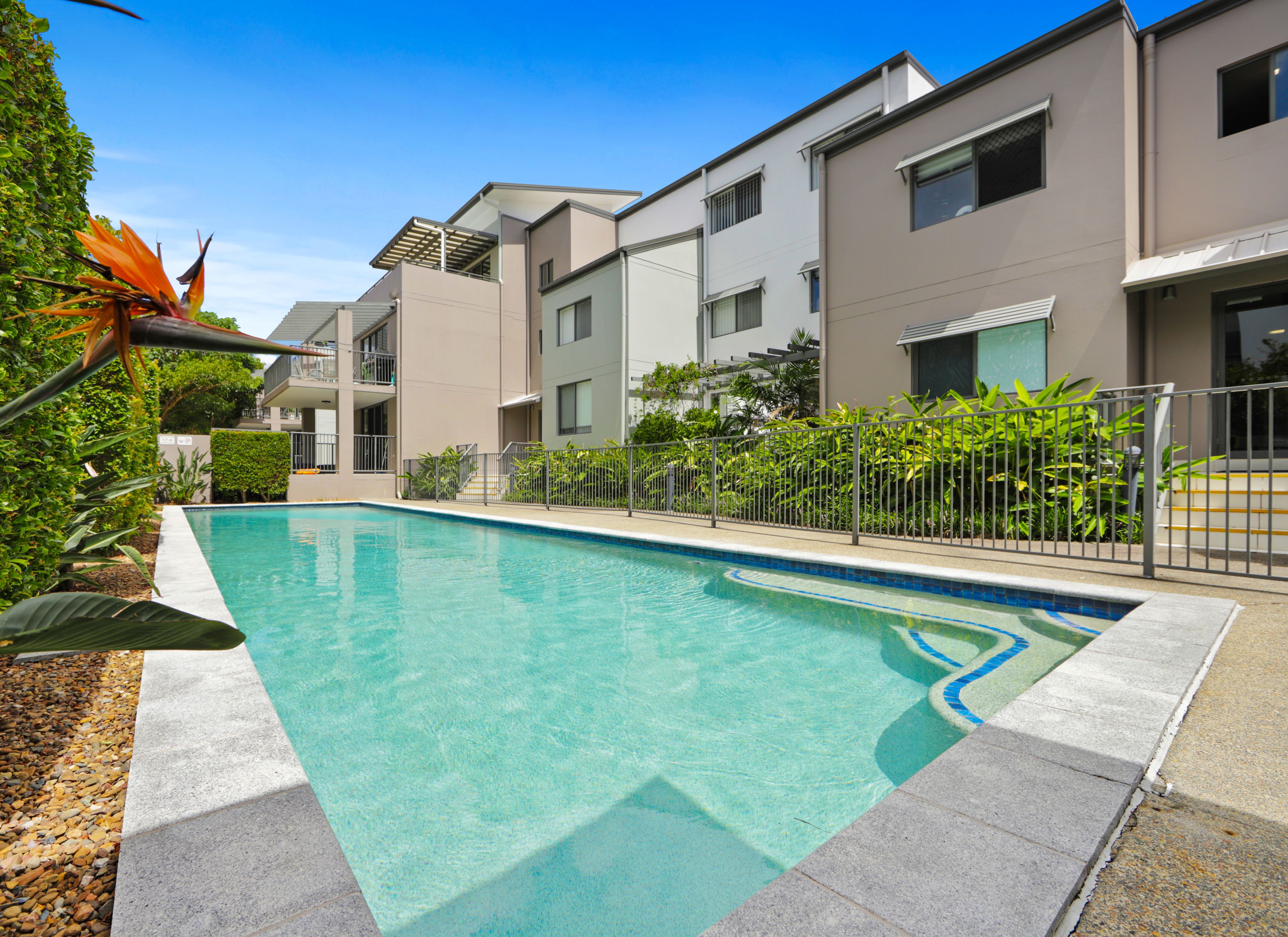 1 Acacia Court, Robina QLD 4226